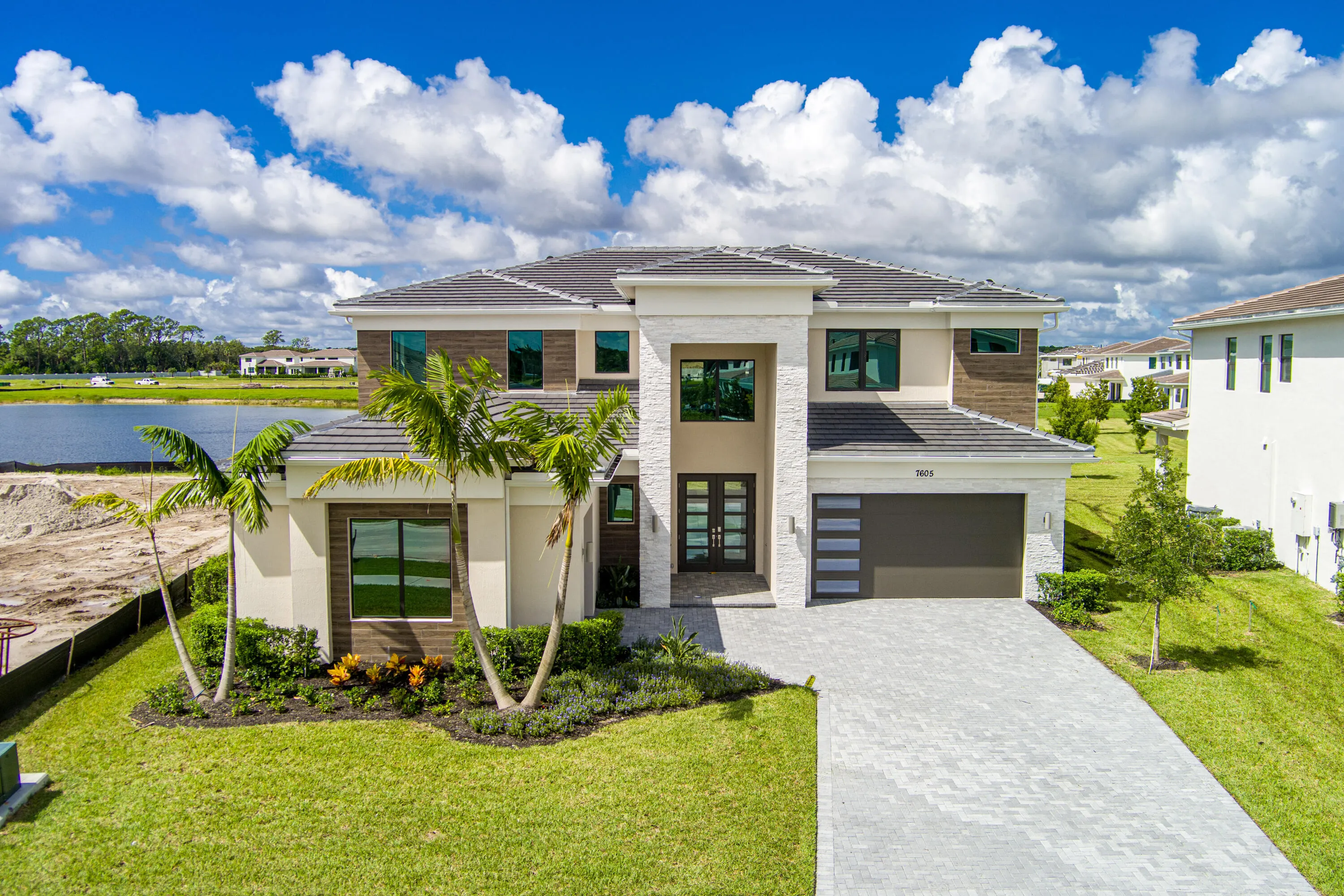 7605 Bridle Trail Way