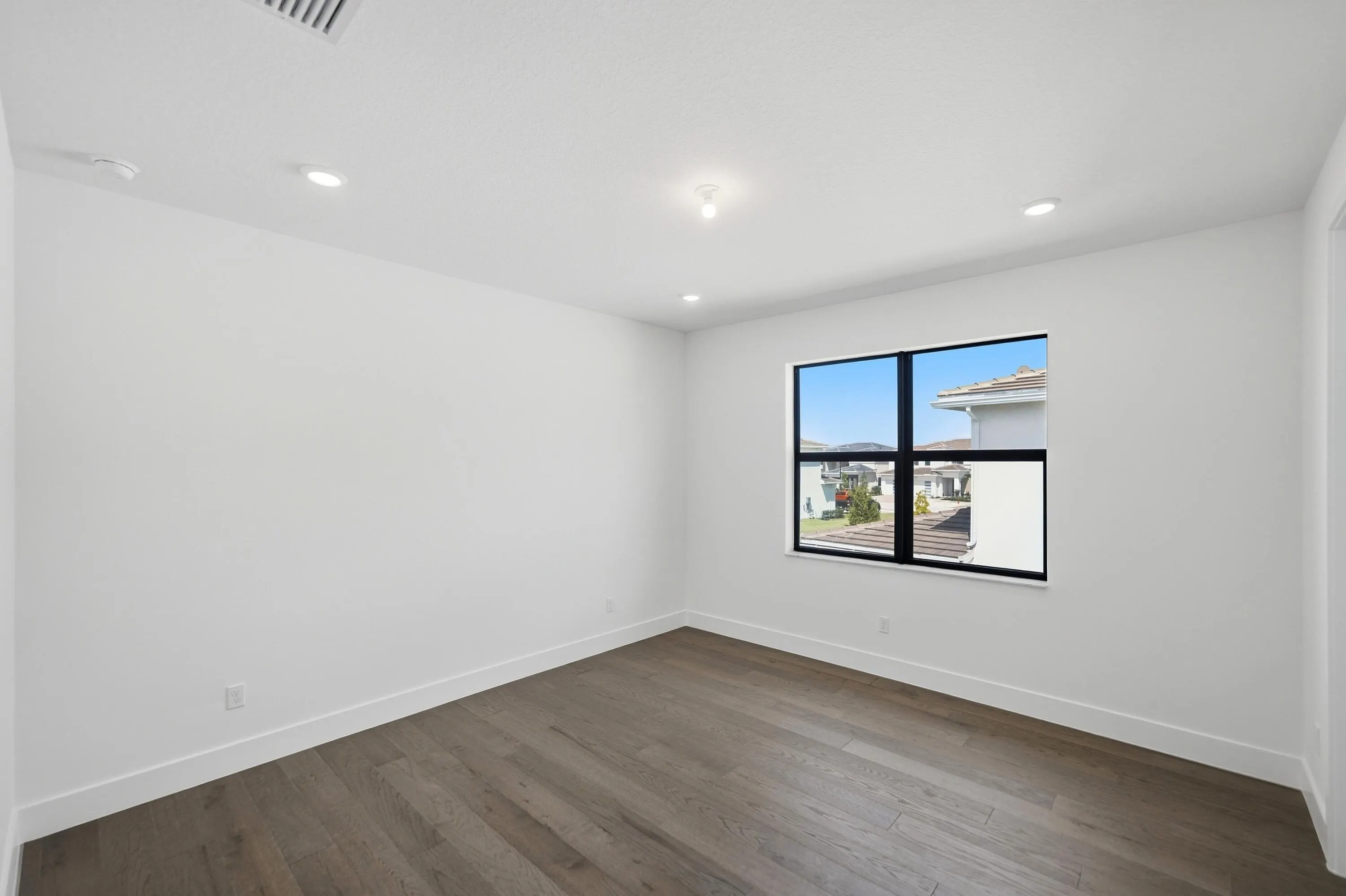 7605 Bridle Trail Way