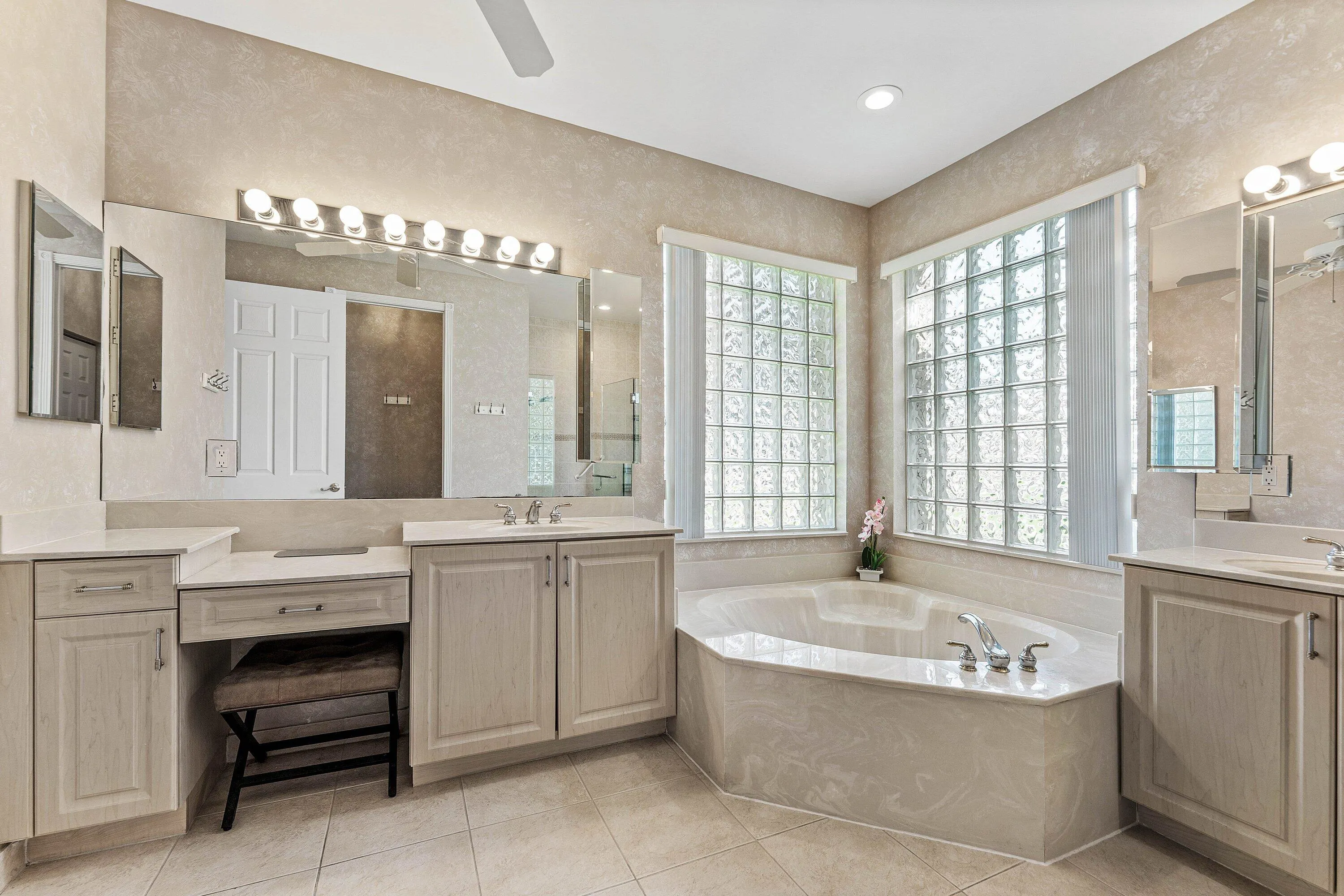 7803 Sundial Harbor Pt.