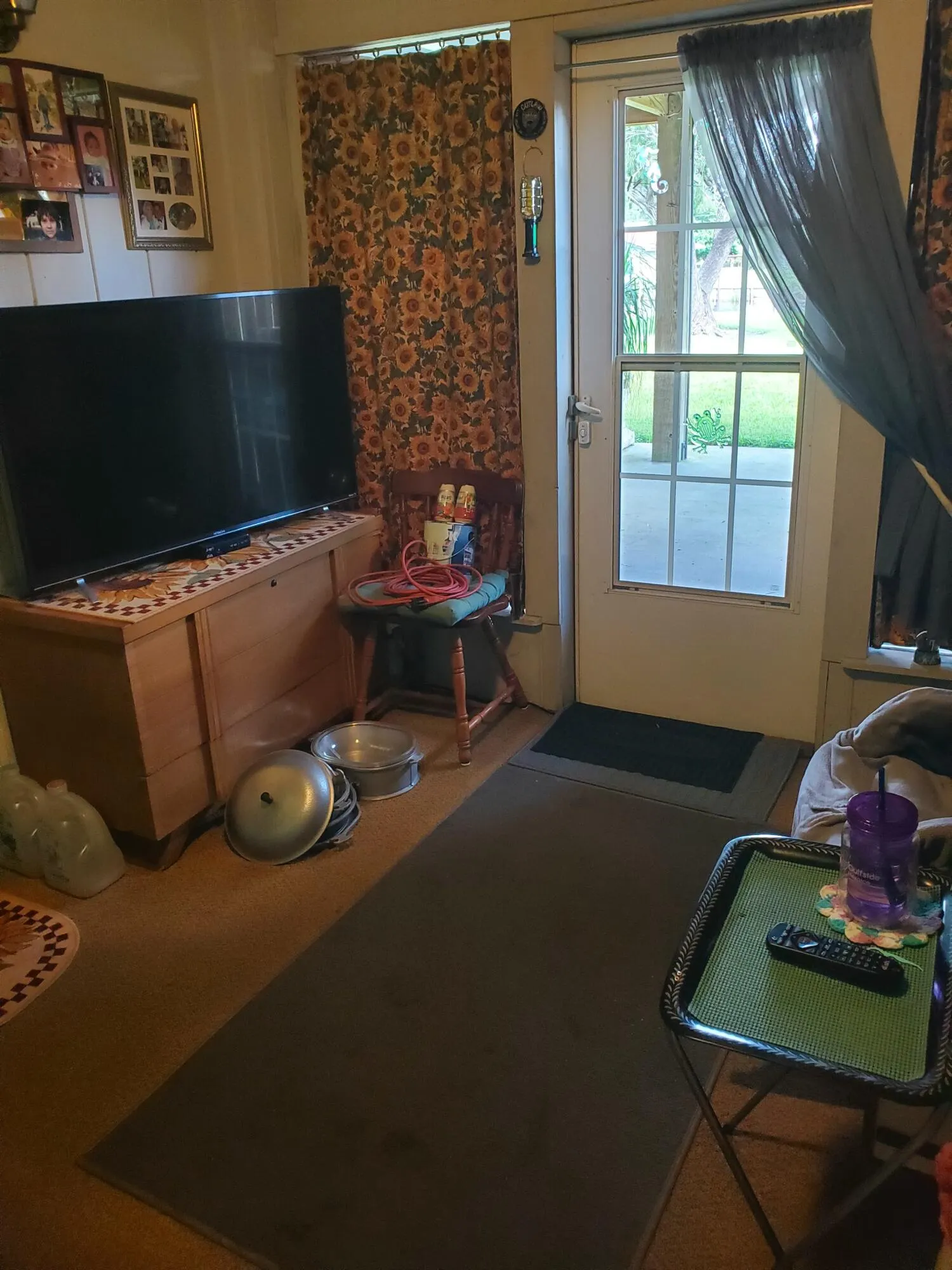 1122 Azalea Avenue