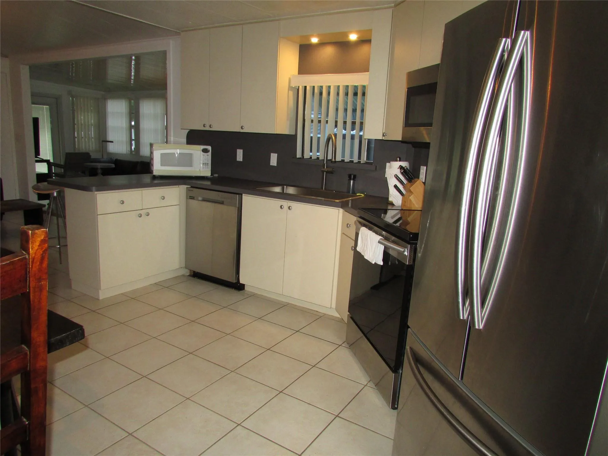 5249 NW 4TH Terrace