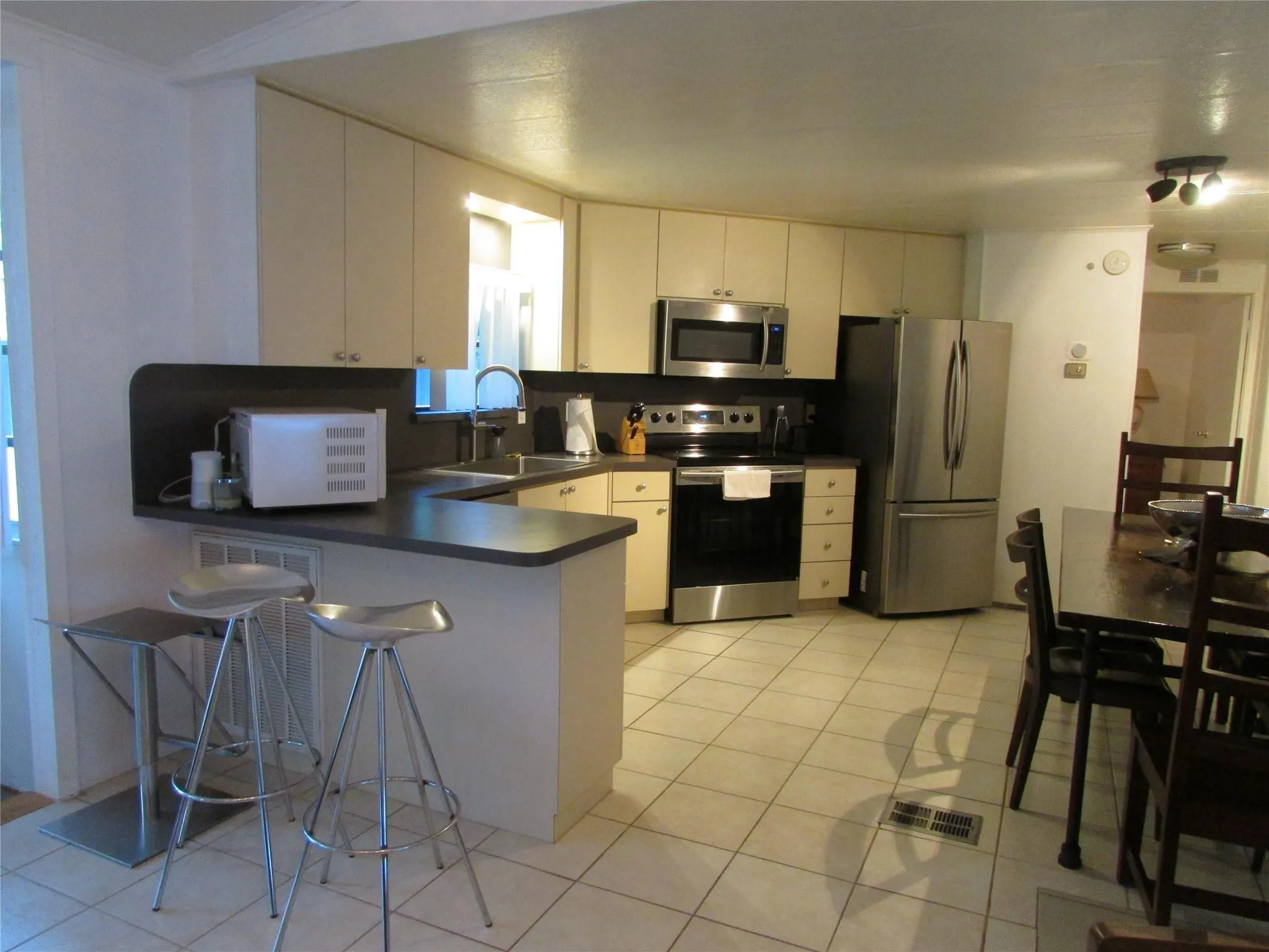 5249 NW 4TH Terrace