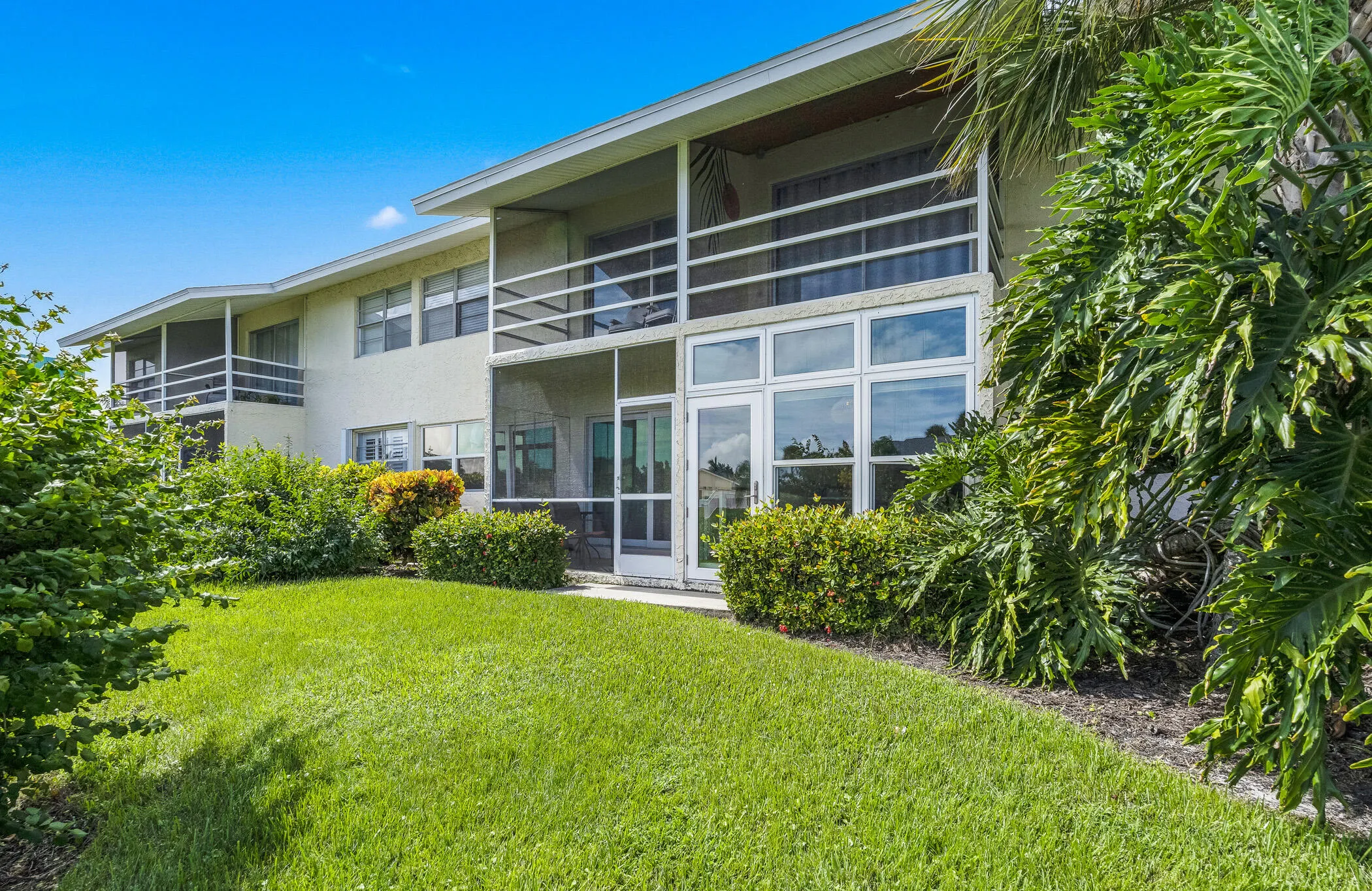 1830 Robalo Drive