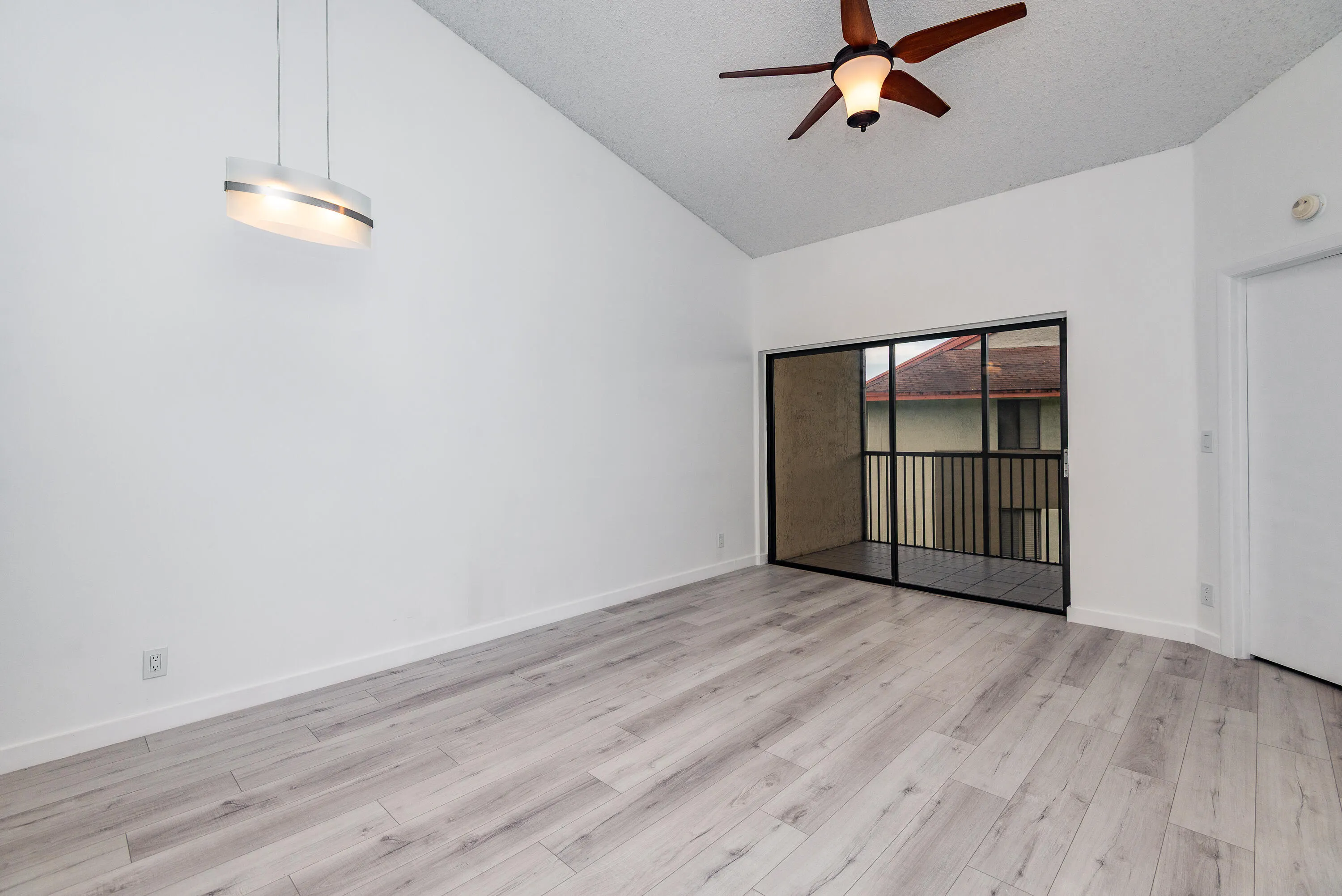 5590 COURTYARD Drive