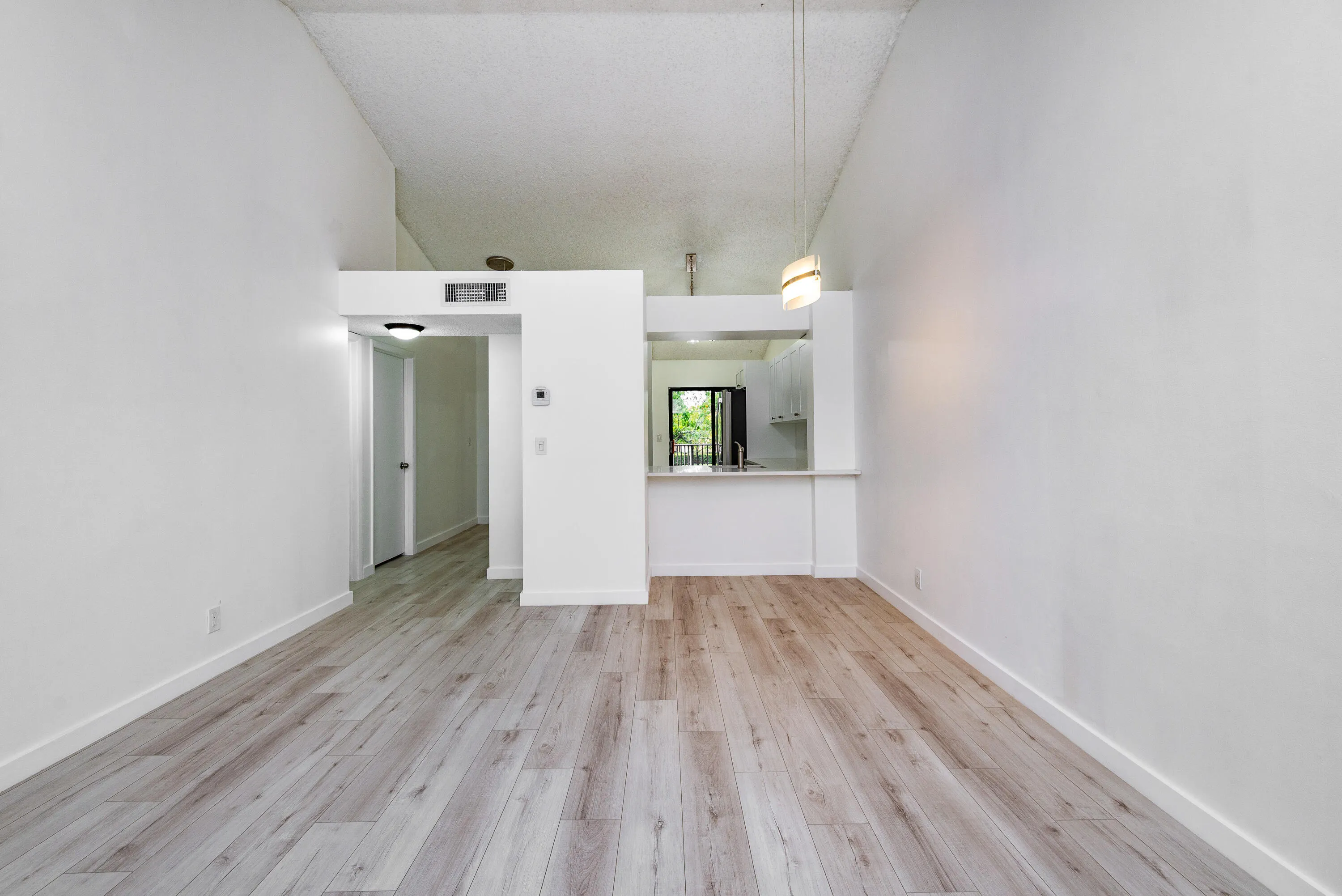 5590 COURTYARD Drive