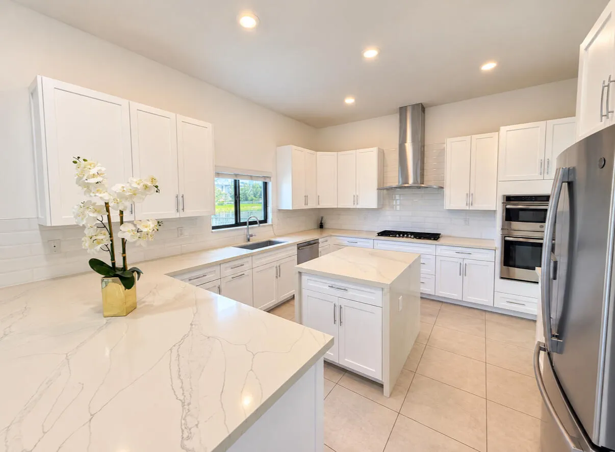 10805 PACIFICA Way