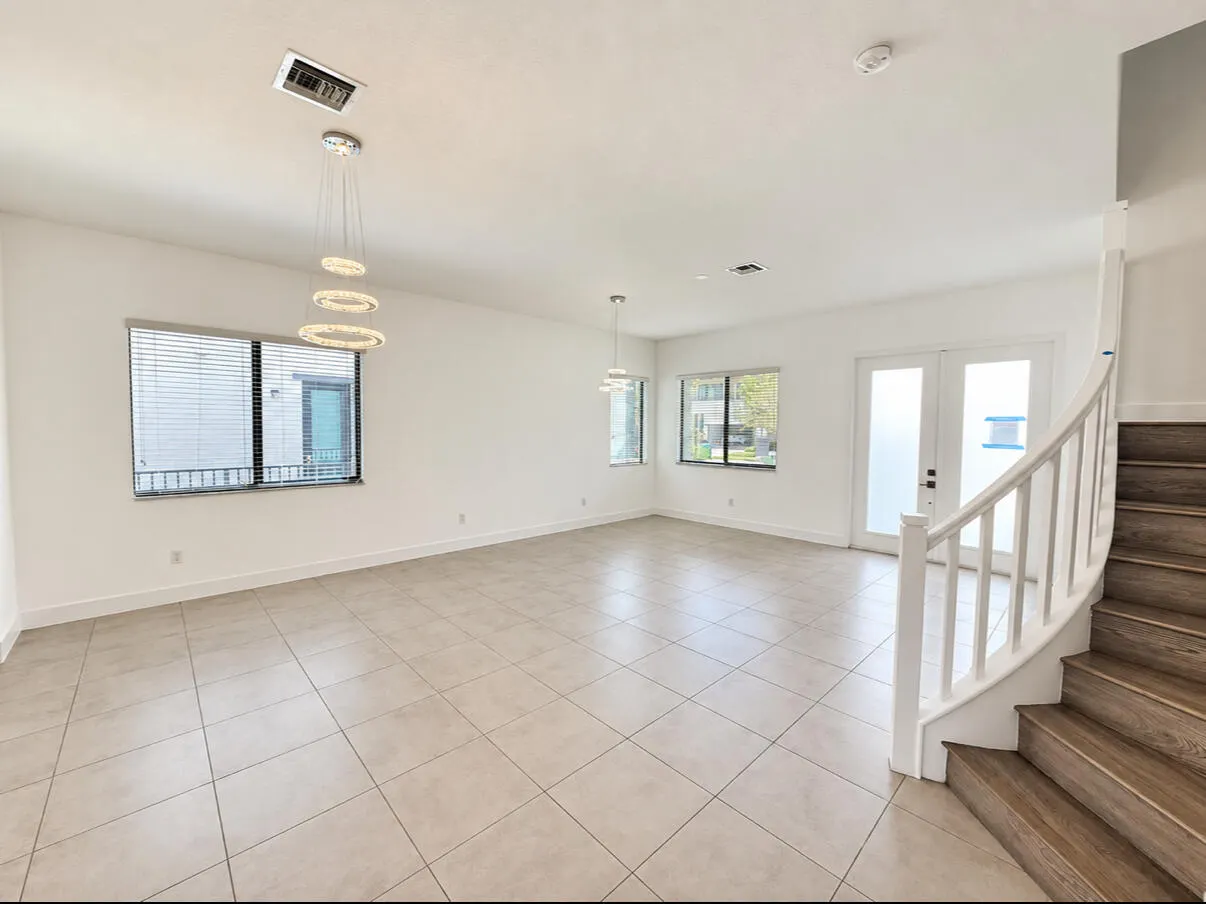 10805 PACIFICA Way