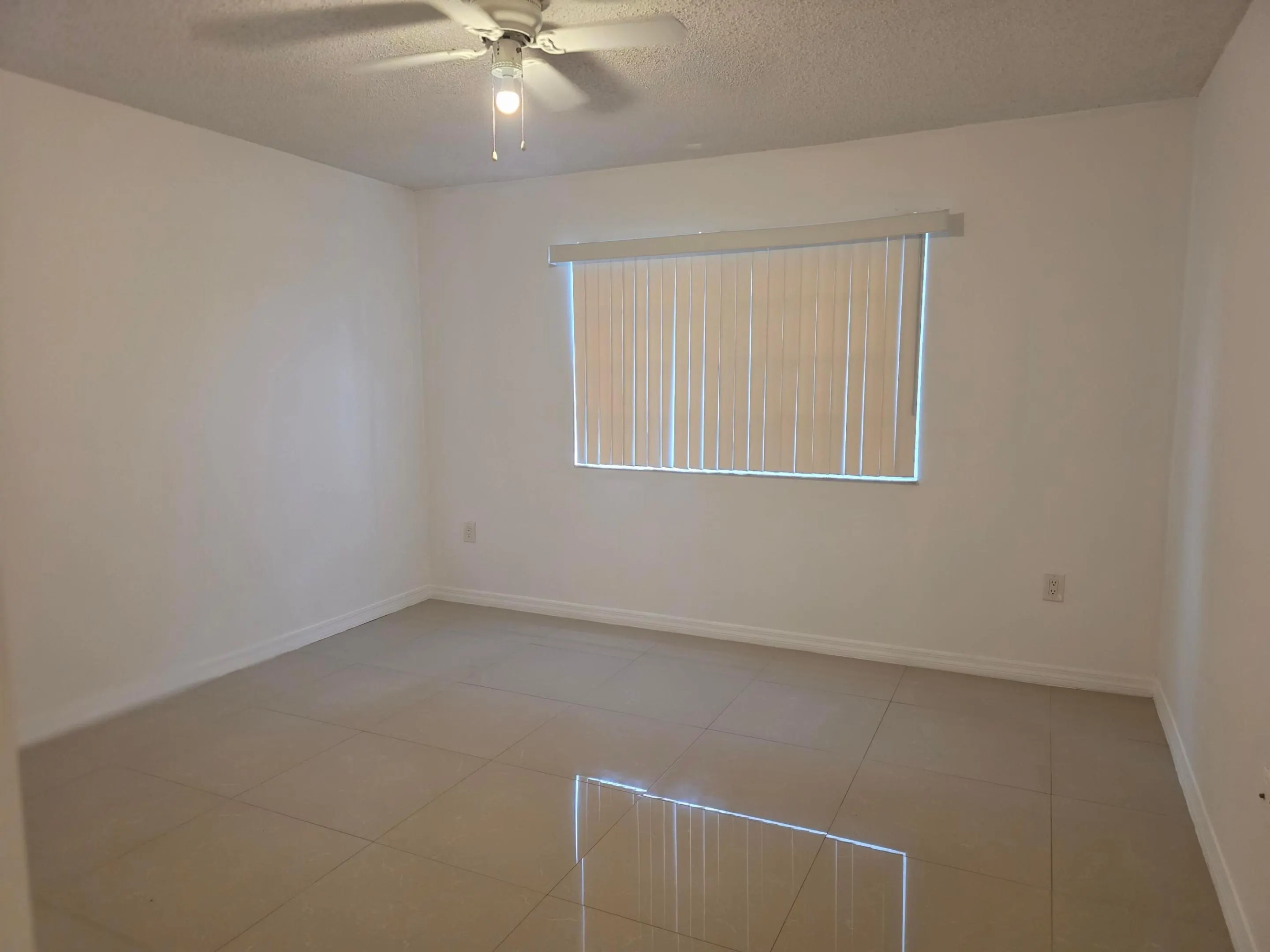 5055 WILES Road #207