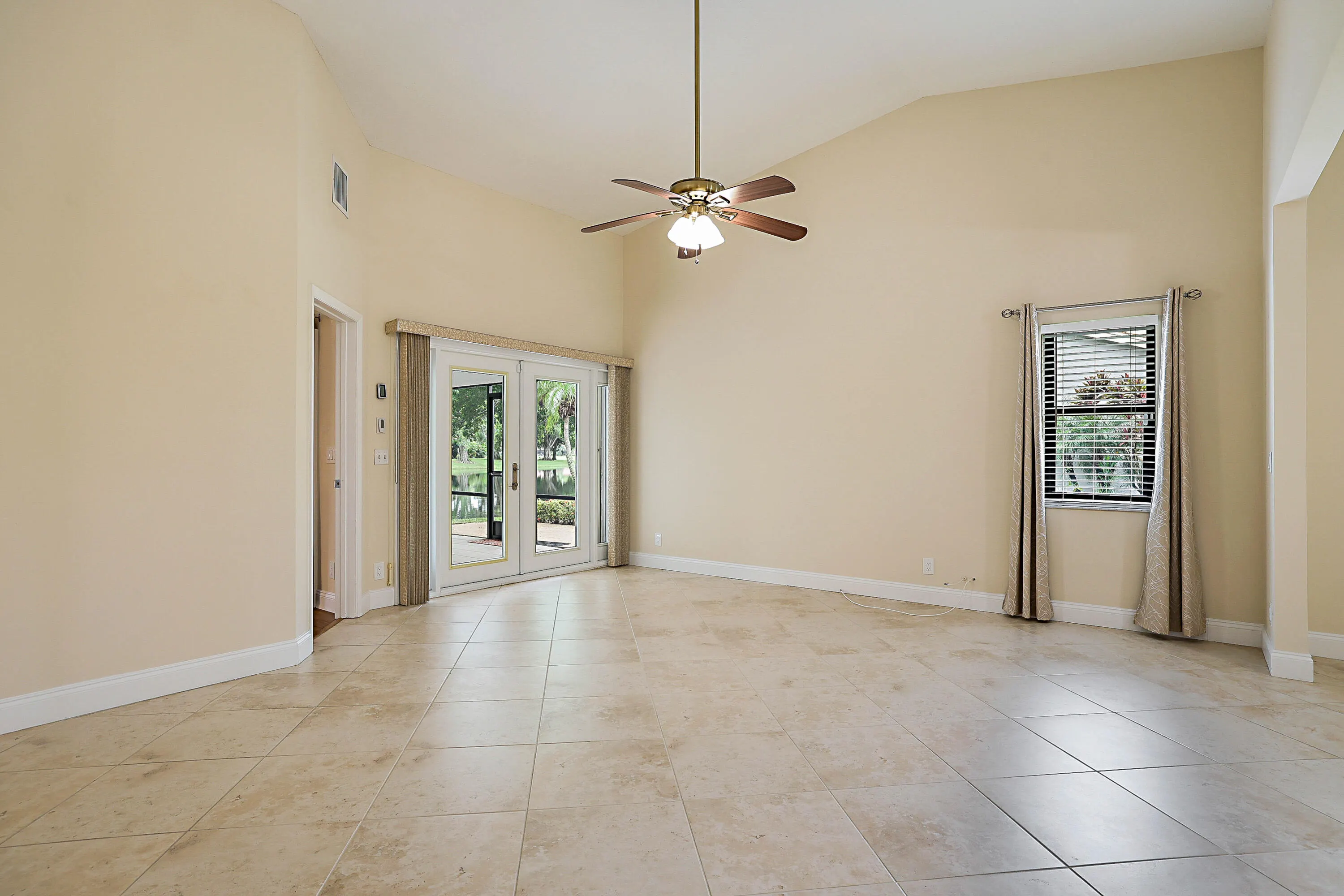 702 DEER CREEK NORTH SHORE Drive