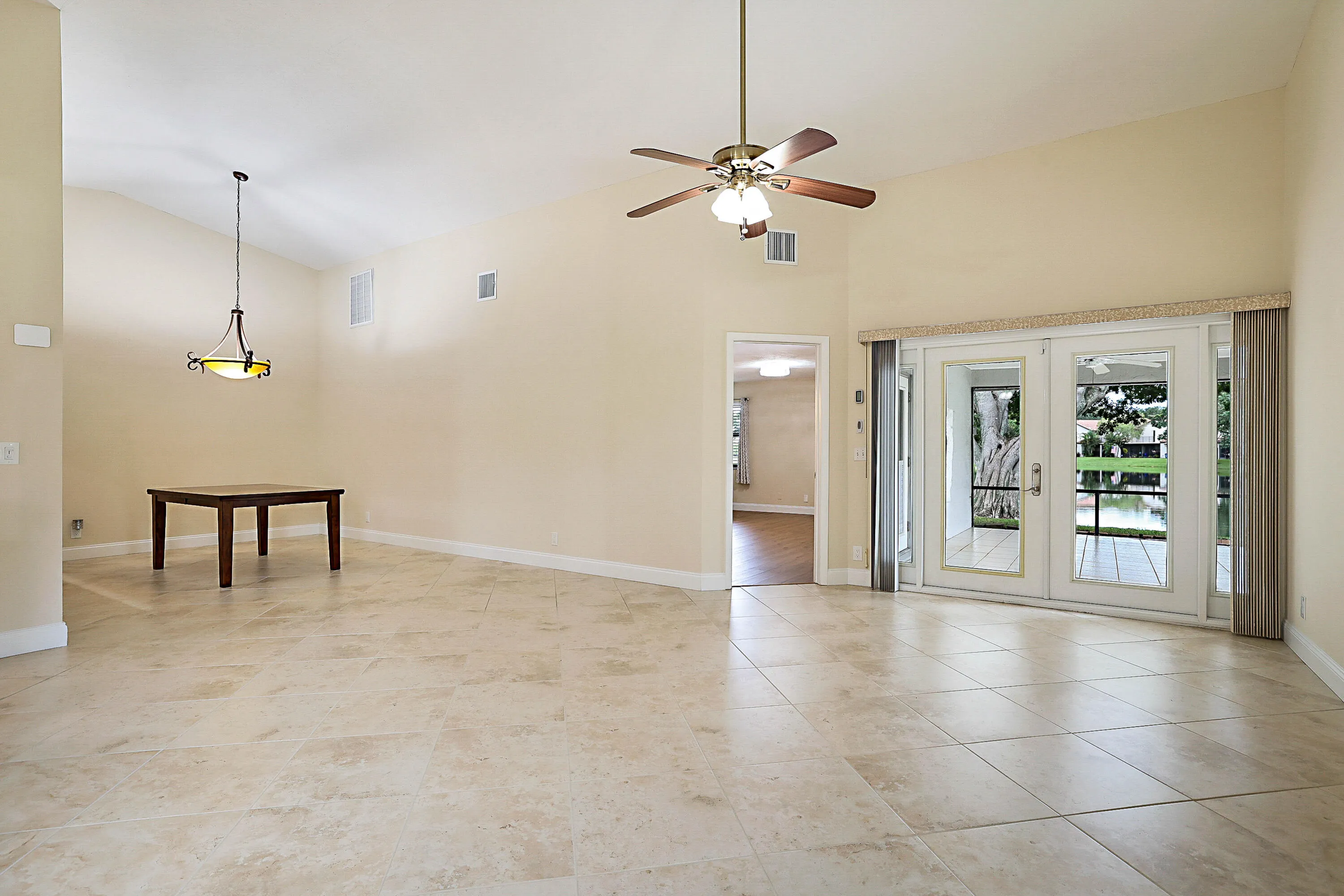702 DEER CREEK NORTH SHORE Drive