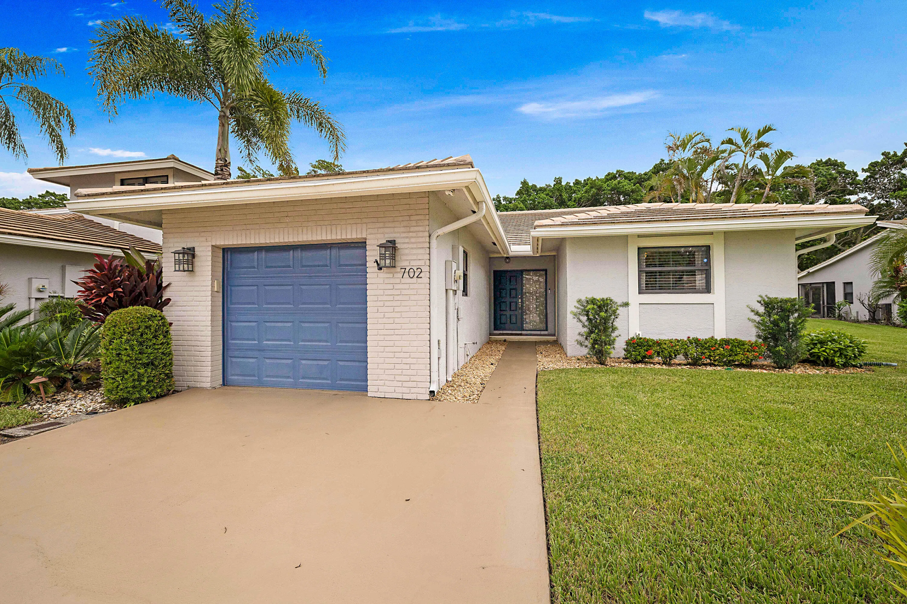 702 DEER CREEK NORTH SHORE Drive
