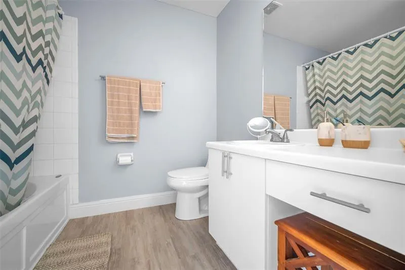 4734 SW 13TH Place
