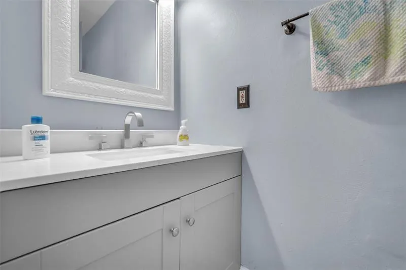 4734 SW 13TH Place
