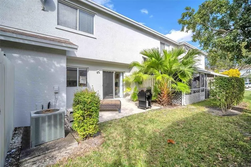 4734 SW 13TH Place