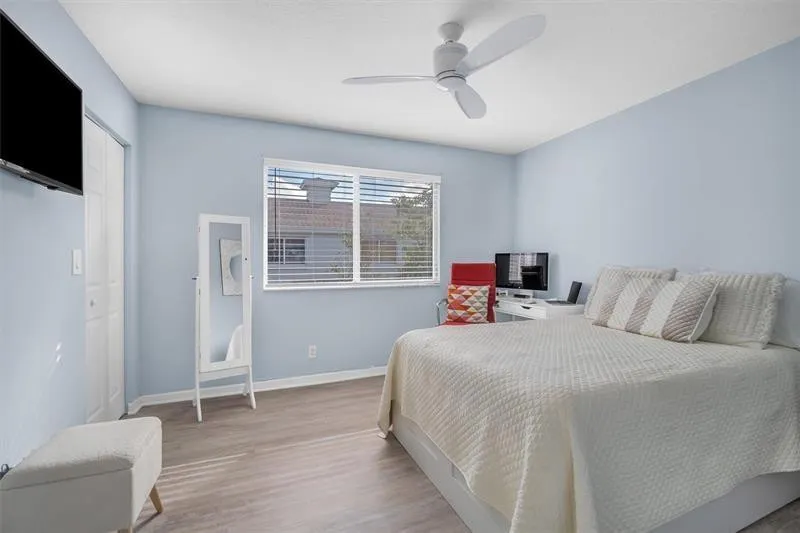 4734 SW 13TH Place
