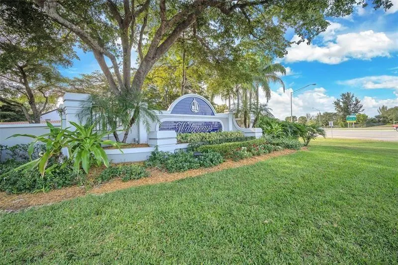 4734 SW 13TH Place