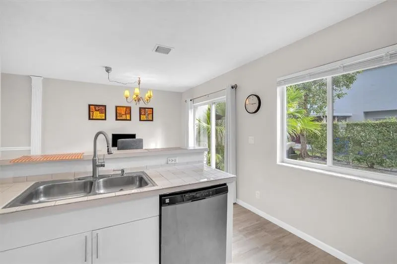 4734 SW 13TH Place