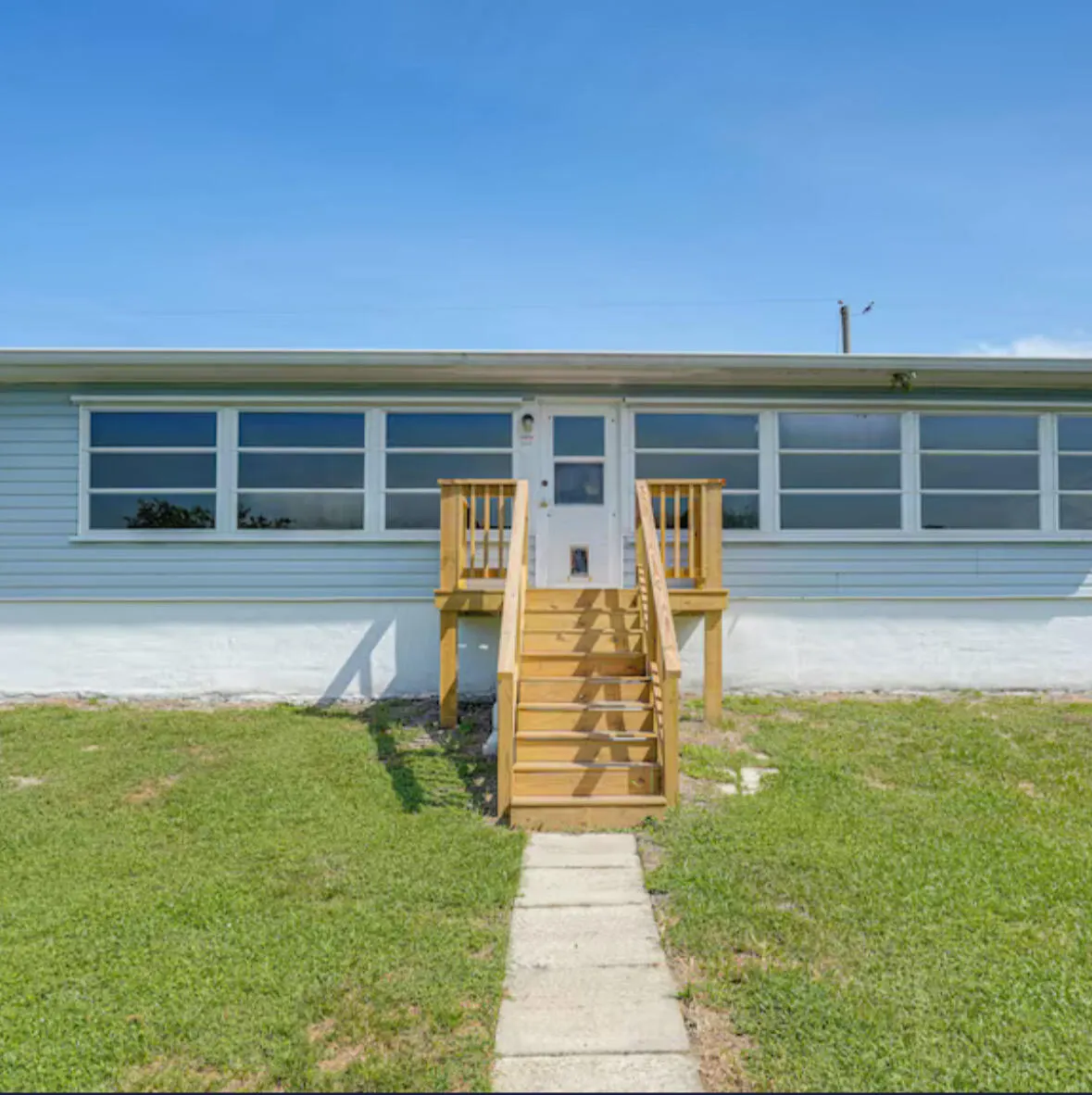 2128 SE 32ND Street