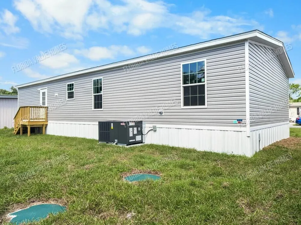 4504 SE 23RD Court