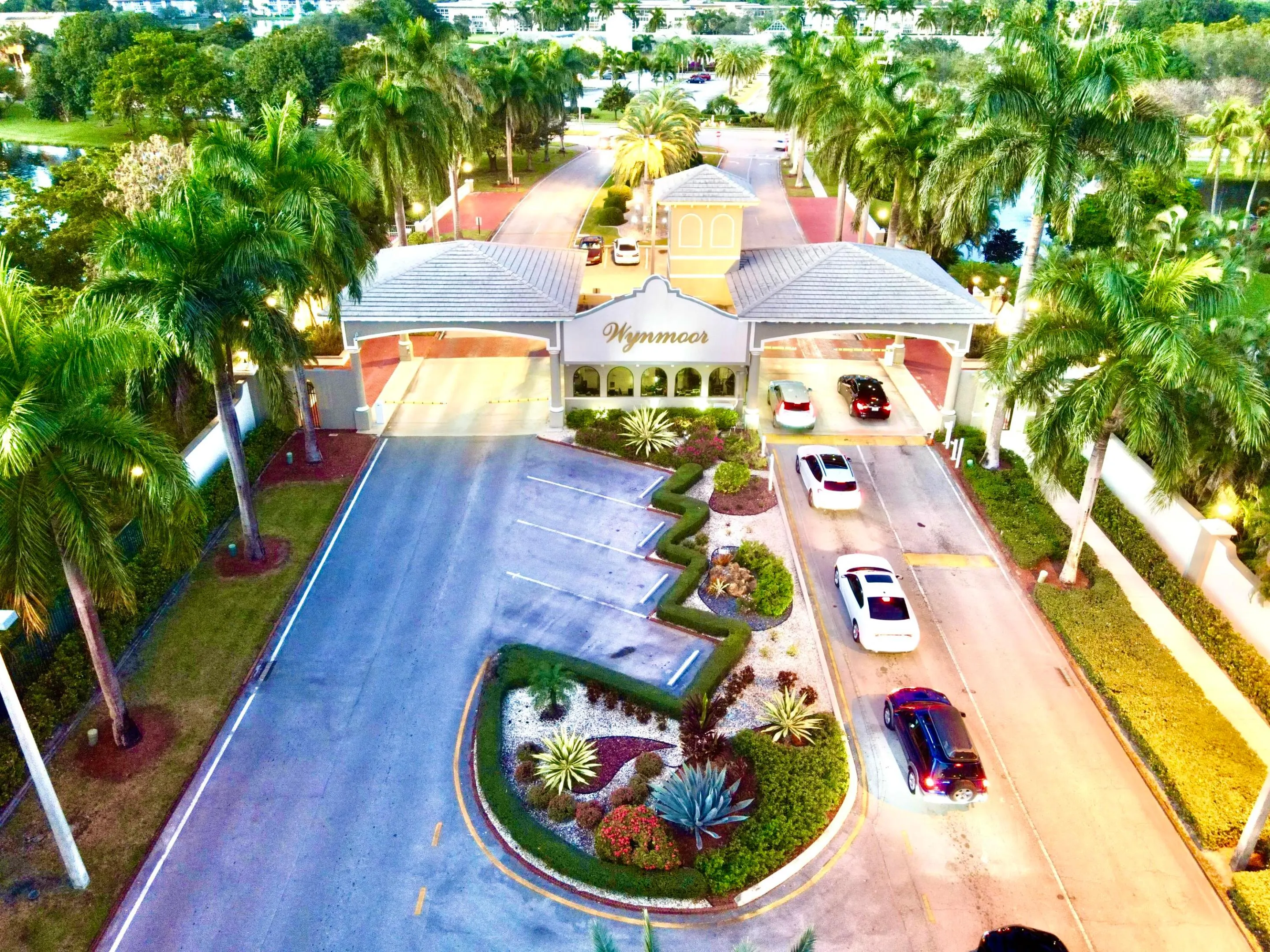 4401 MARTINIQUE Court #H2