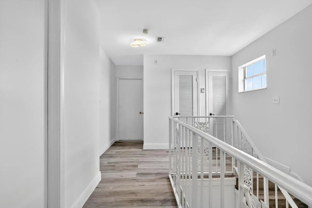 495 SE 8th Street #242