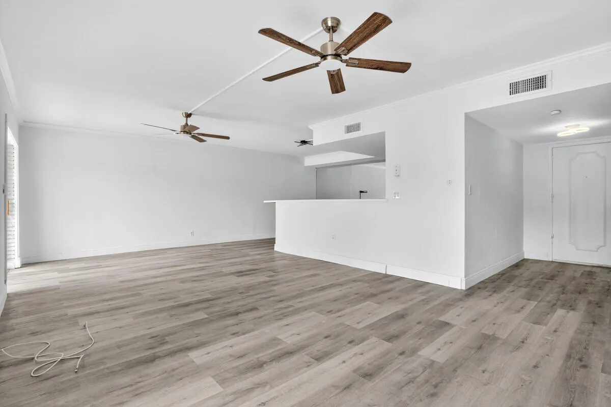 495 SE 8th Street #242