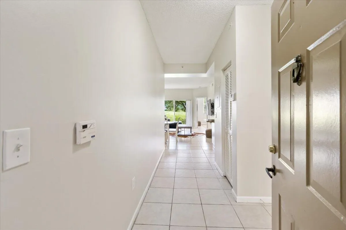 2060 GREENVIEW SHORES Boulevard #308