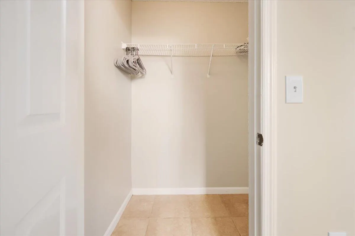 2060 GREENVIEW SHORES Boulevard #308