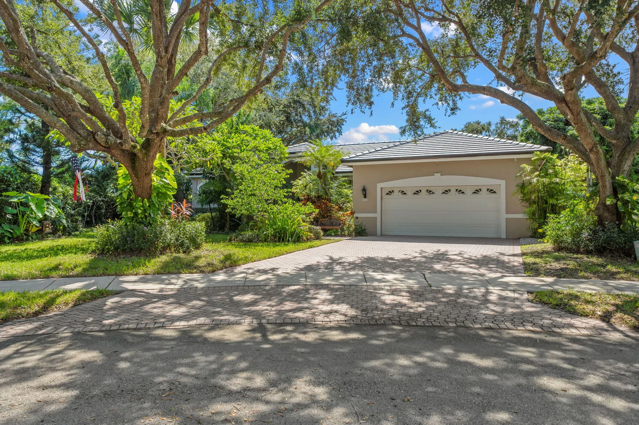 4560 S BARWICK RANCH Circle