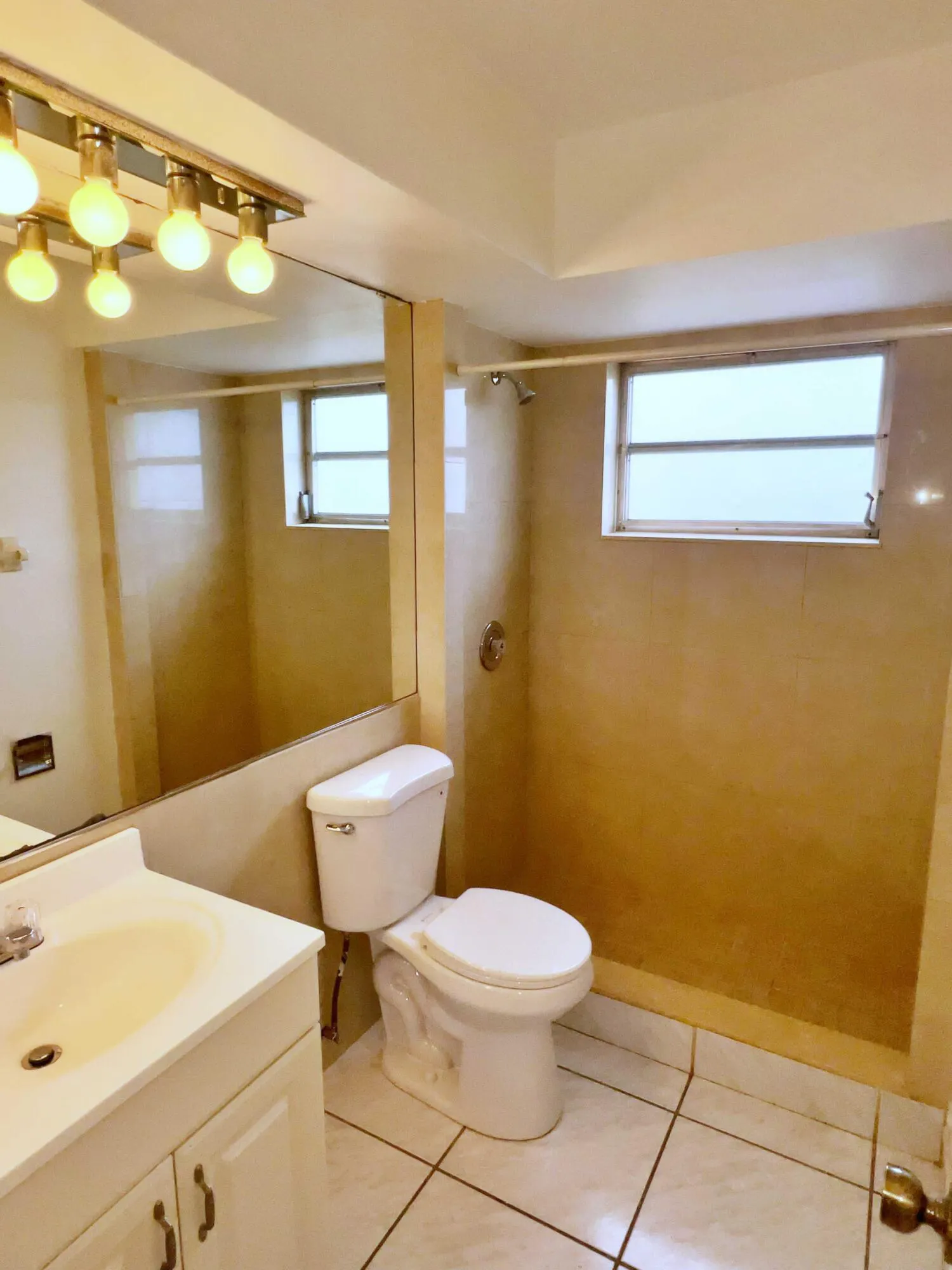 248 SE 8TH Terrace