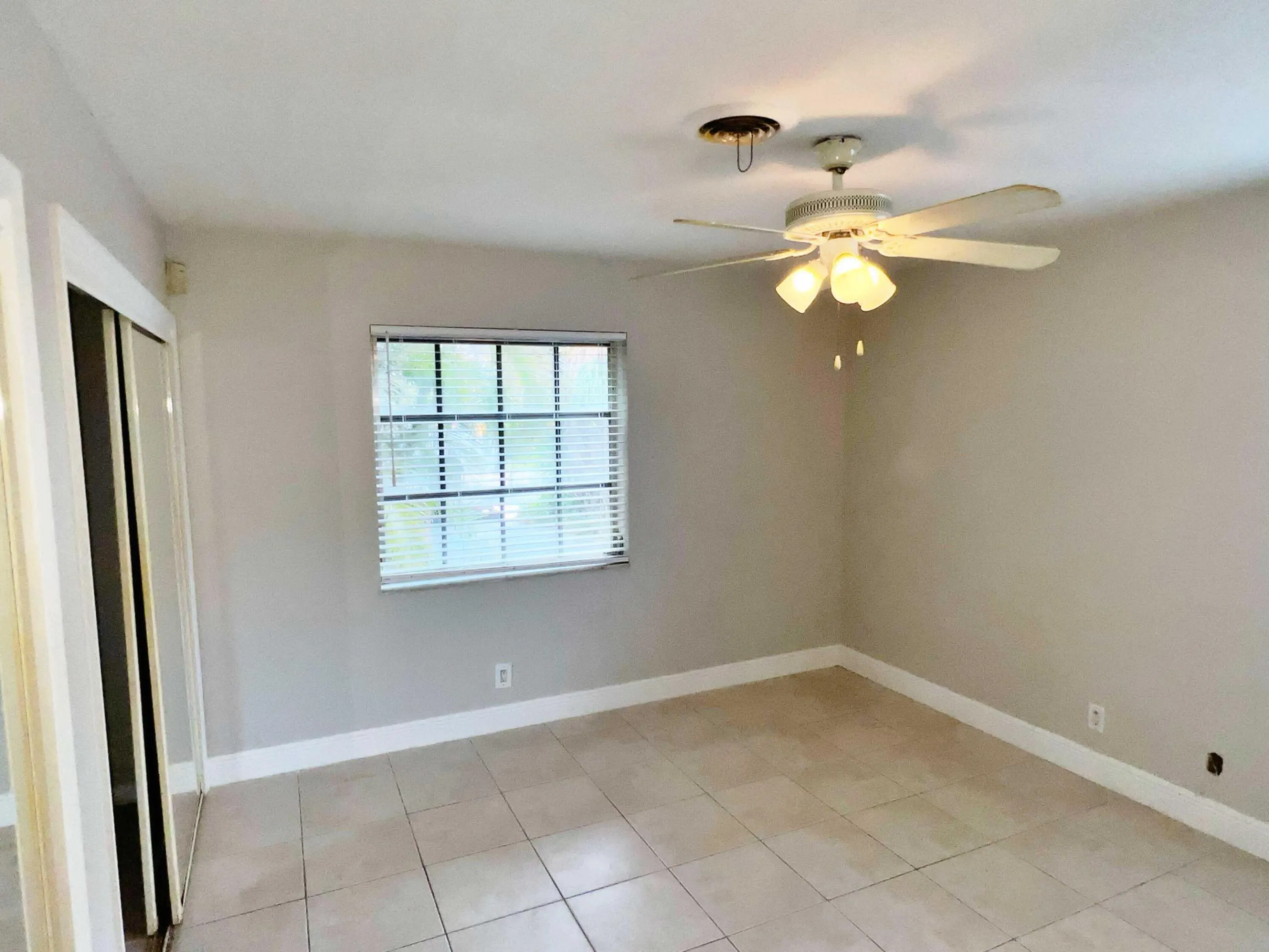 248 SE 8TH Terrace
