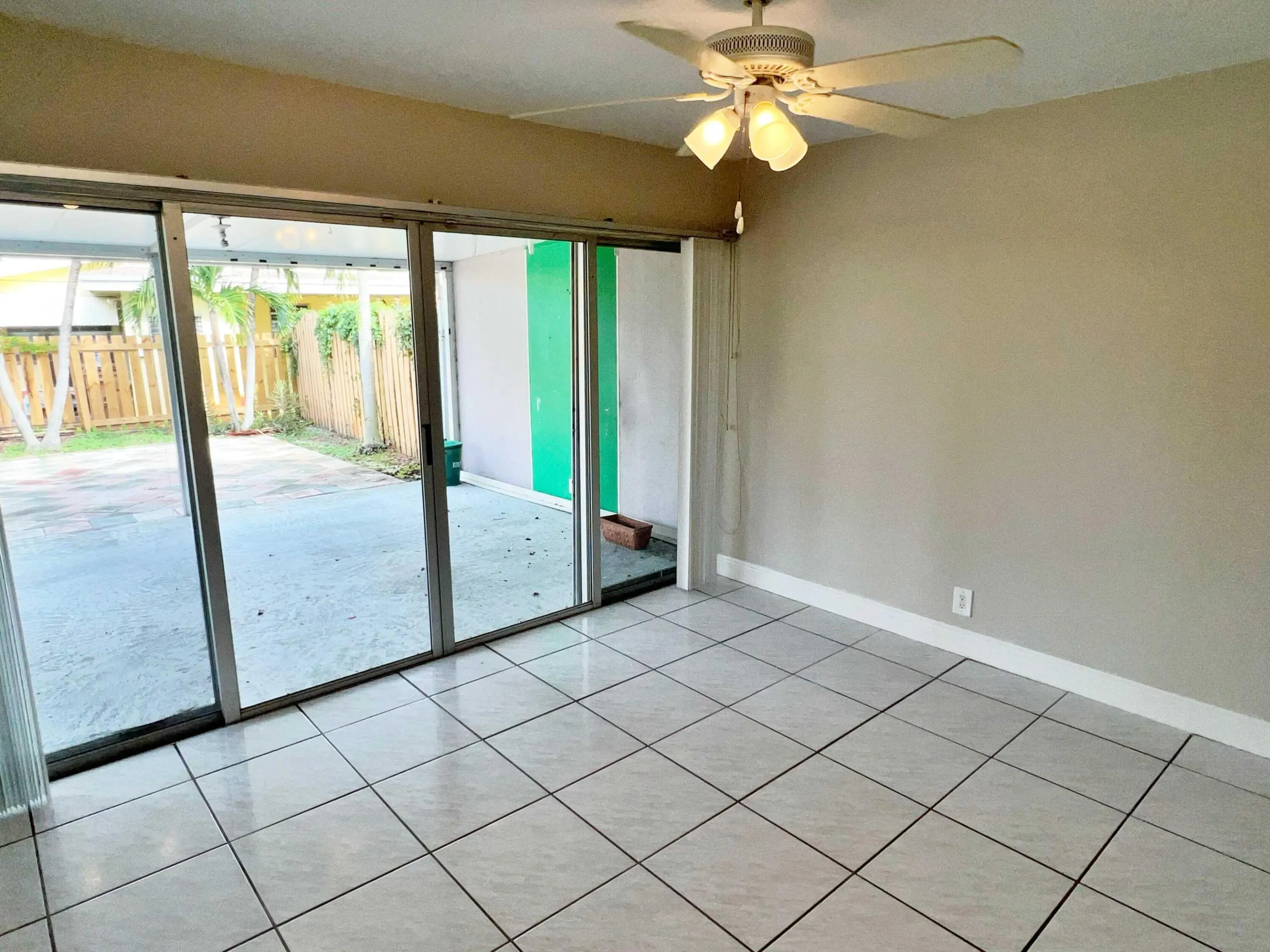 248 SE 8TH Terrace