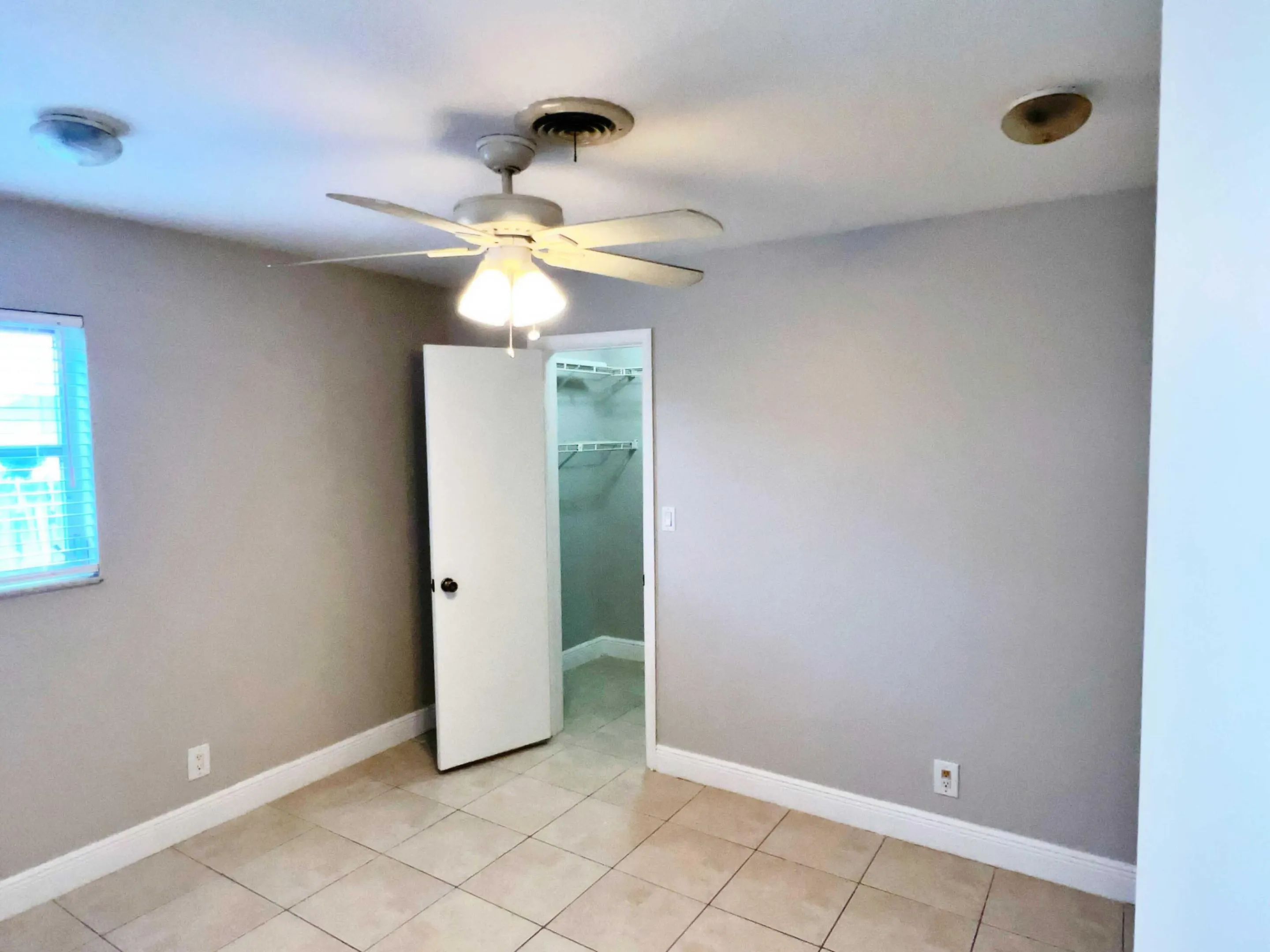 248 SE 8TH Terrace