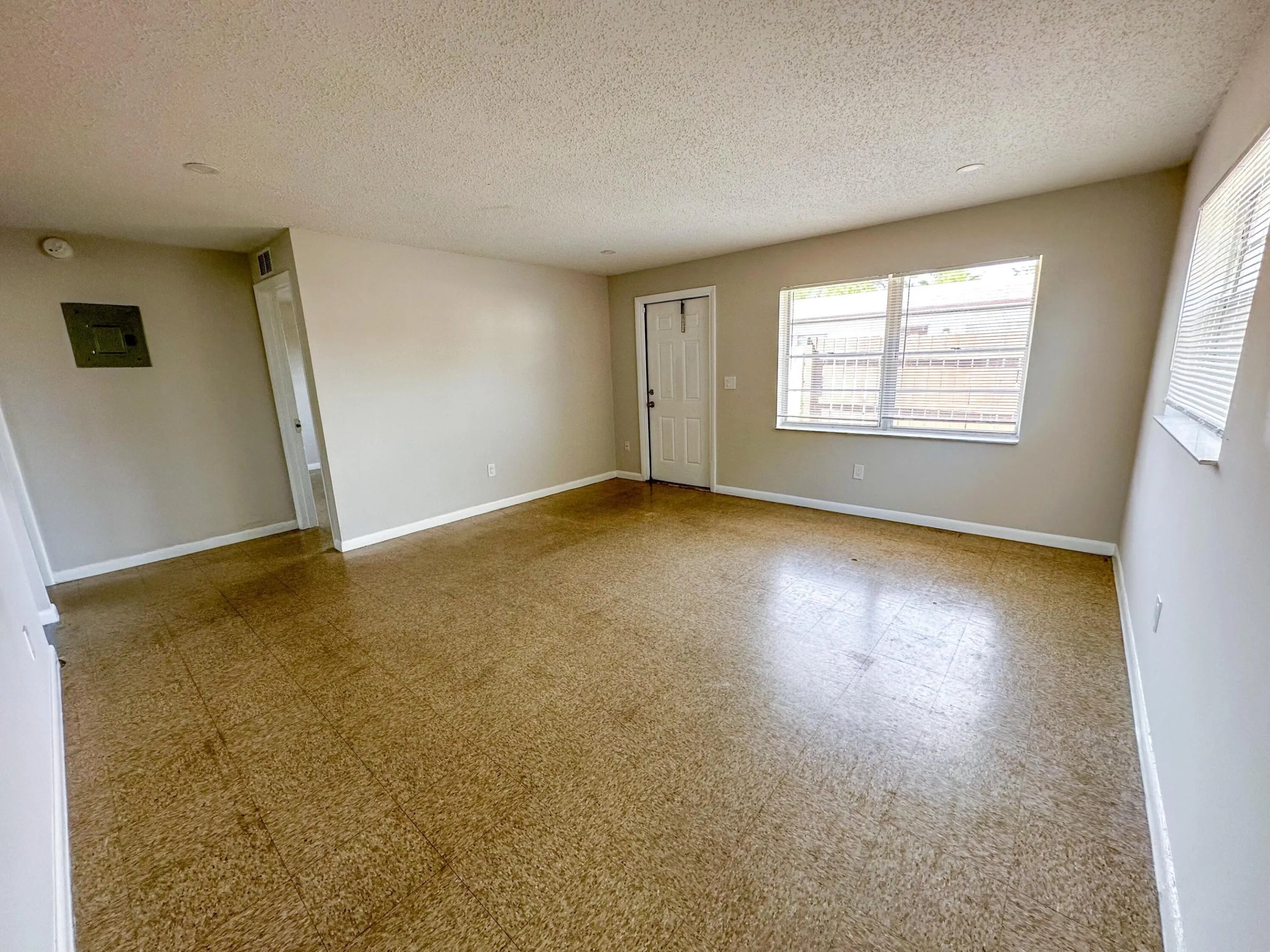 3451 Hi St