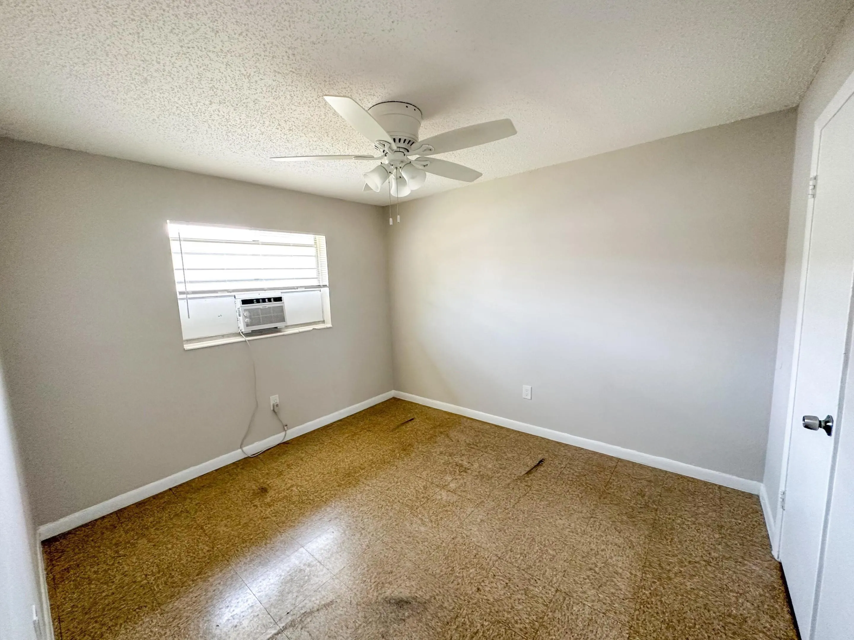 3451 Hi St