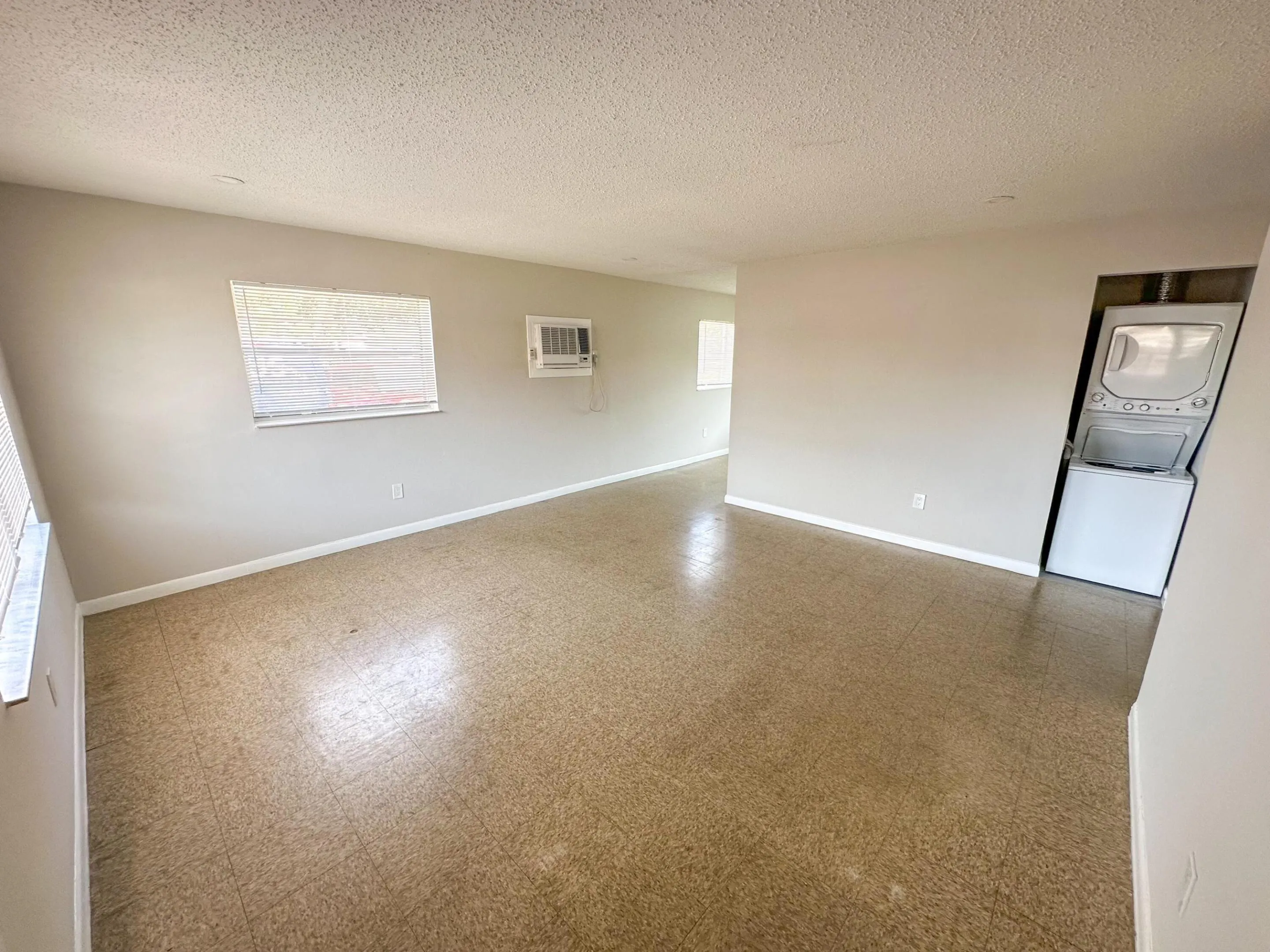 3451 Hi St
