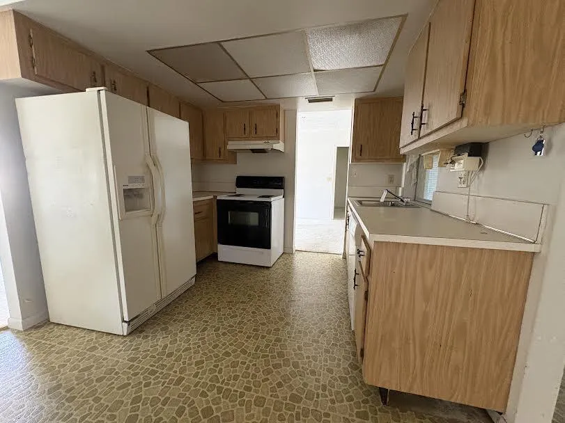 1410 NW 48TH Place