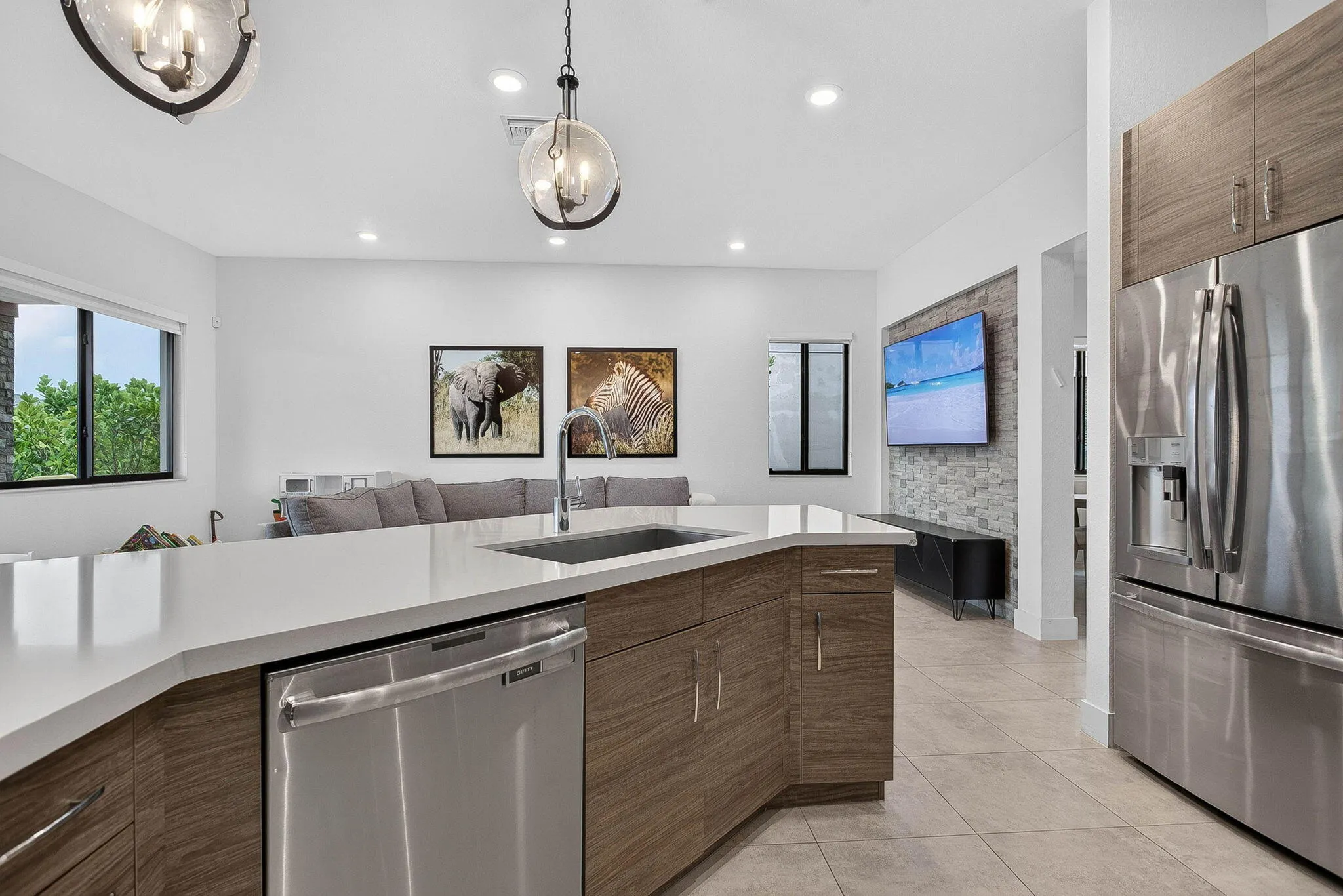 10785 PACIFICA Way
