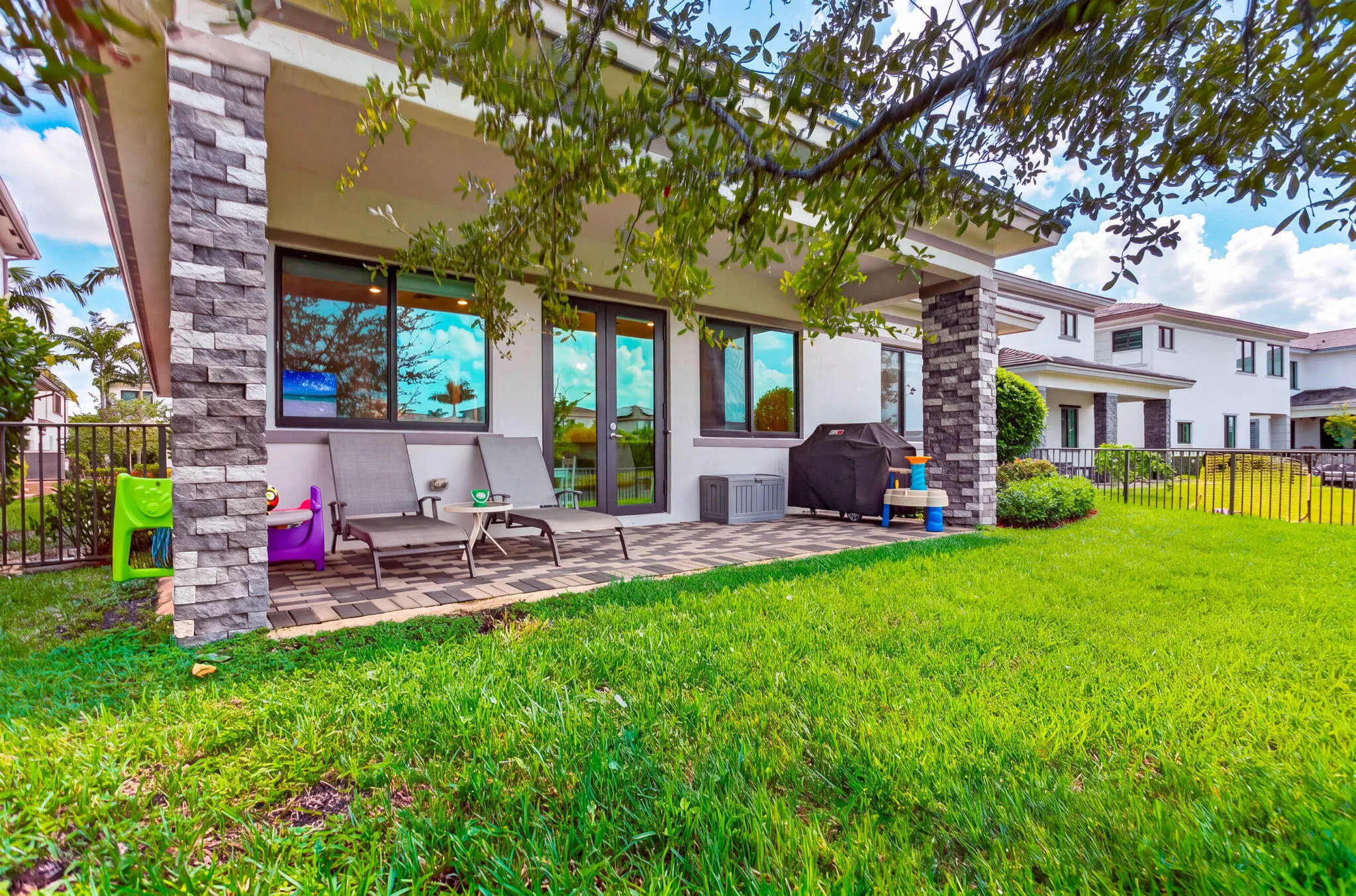 10785 PACIFICA Way