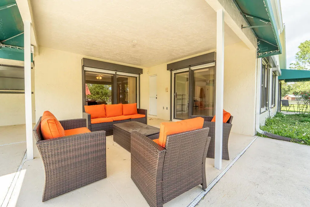 5562 REYNOLDS Road