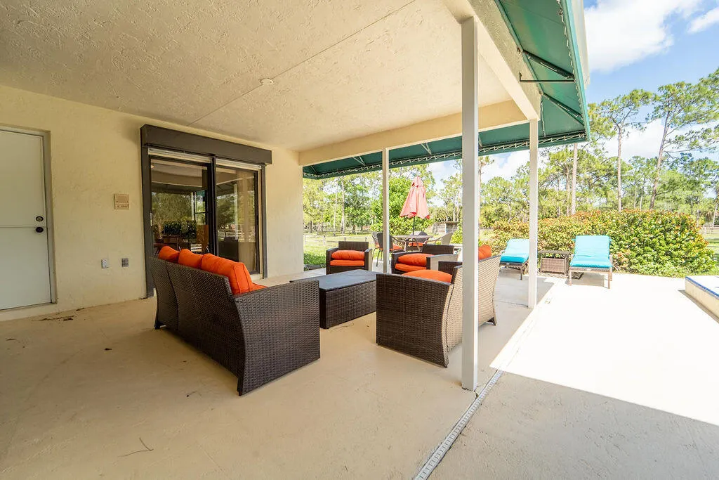 5562 REYNOLDS Road