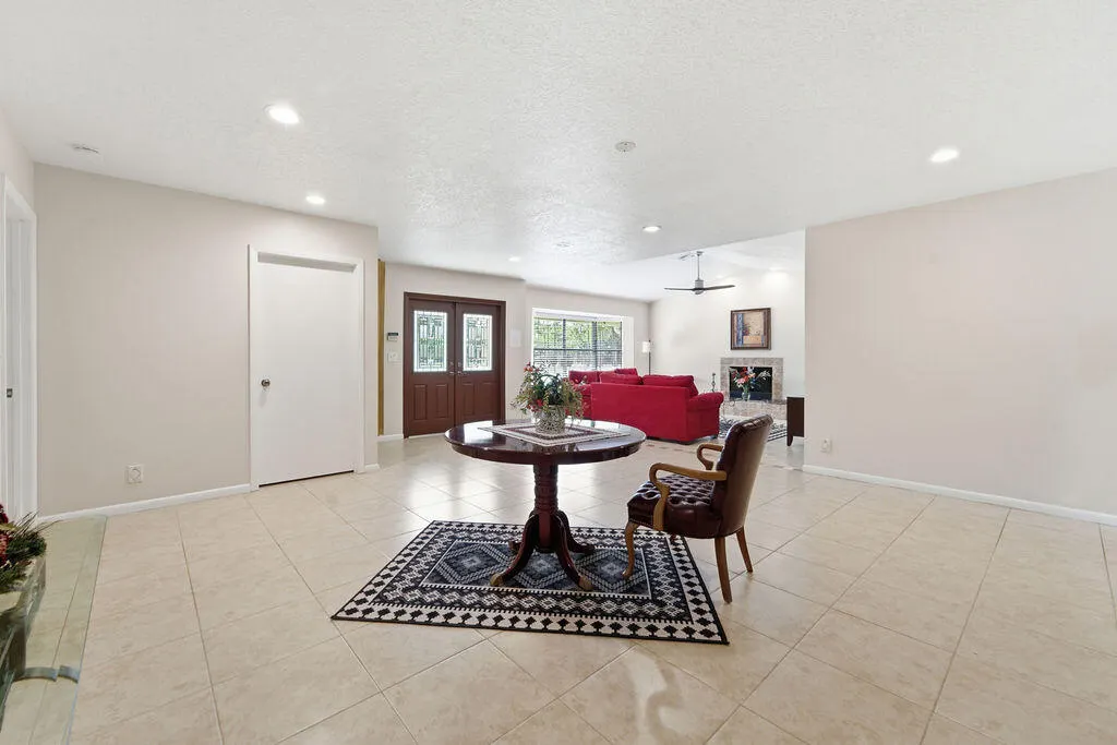 5562 REYNOLDS Road