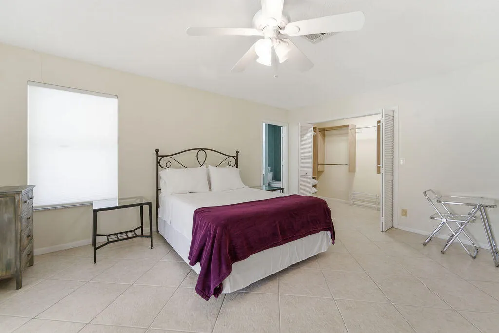 5562 REYNOLDS Road