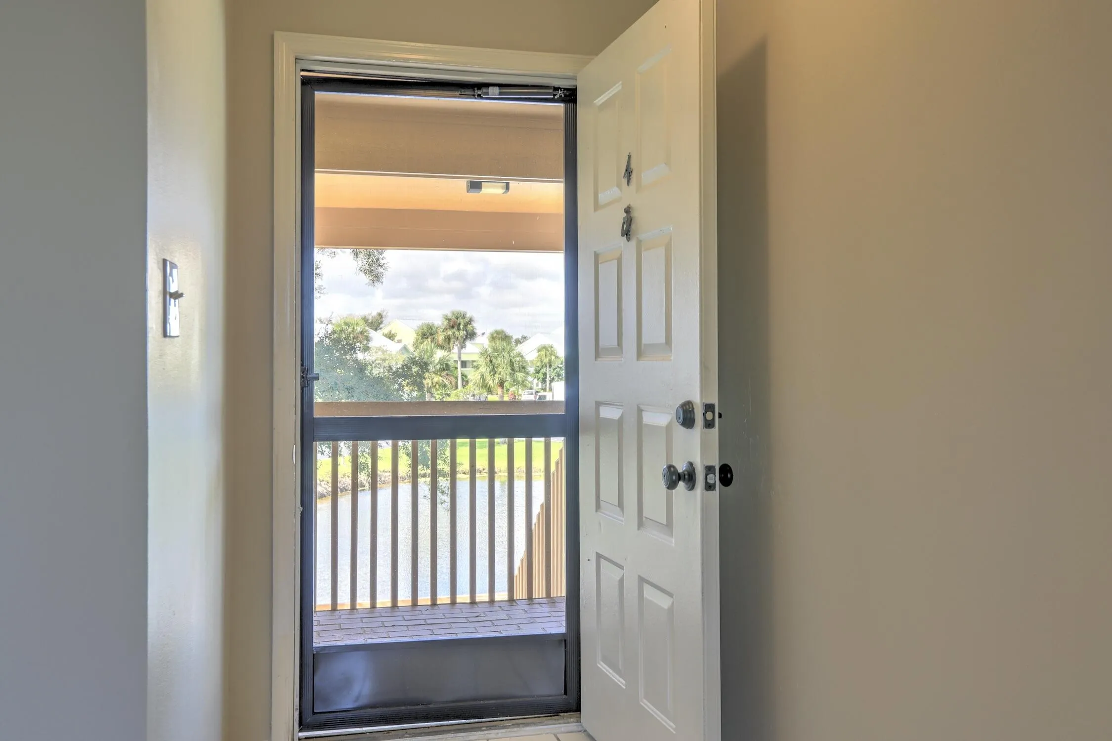 5685 MARINA Drive #4