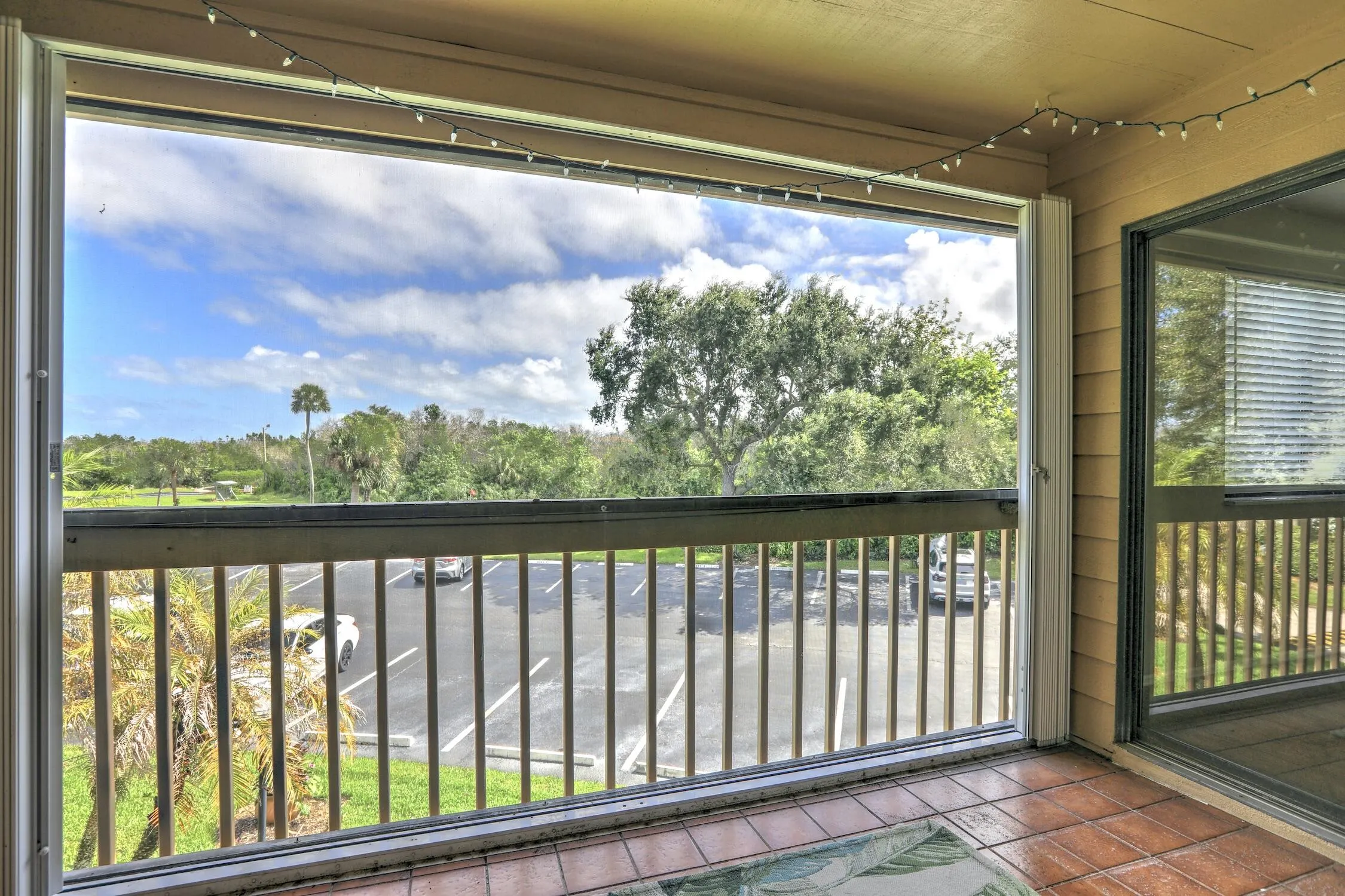 5685 MARINA Drive #4