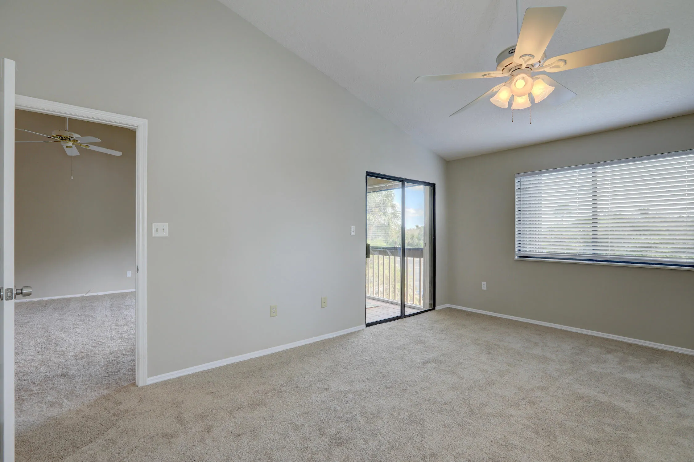 5685 MARINA Drive #4