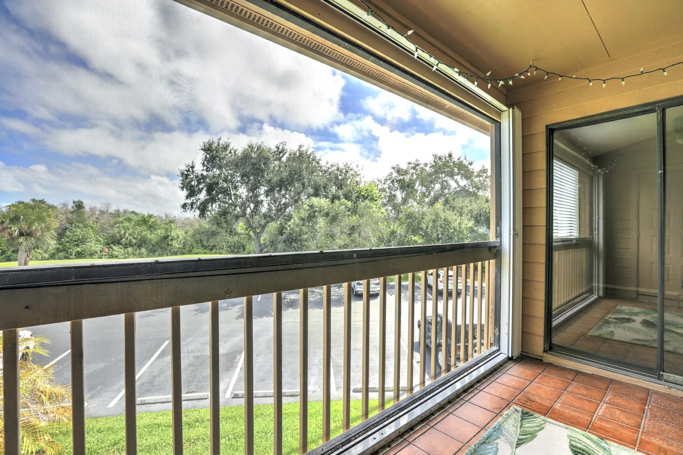 5685 MARINA Drive #4