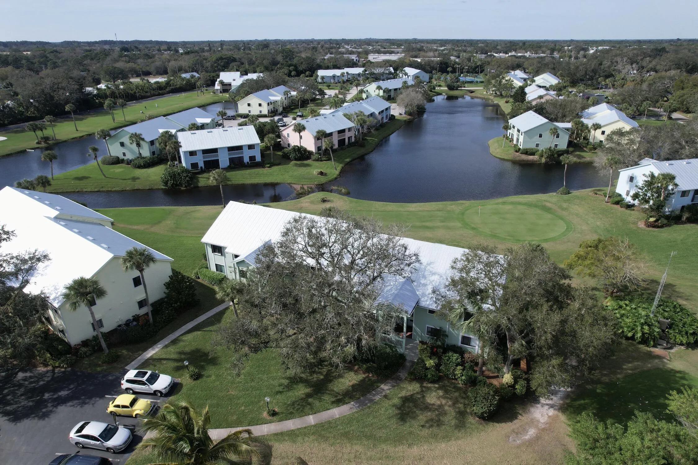 5685 MARINA Drive #4