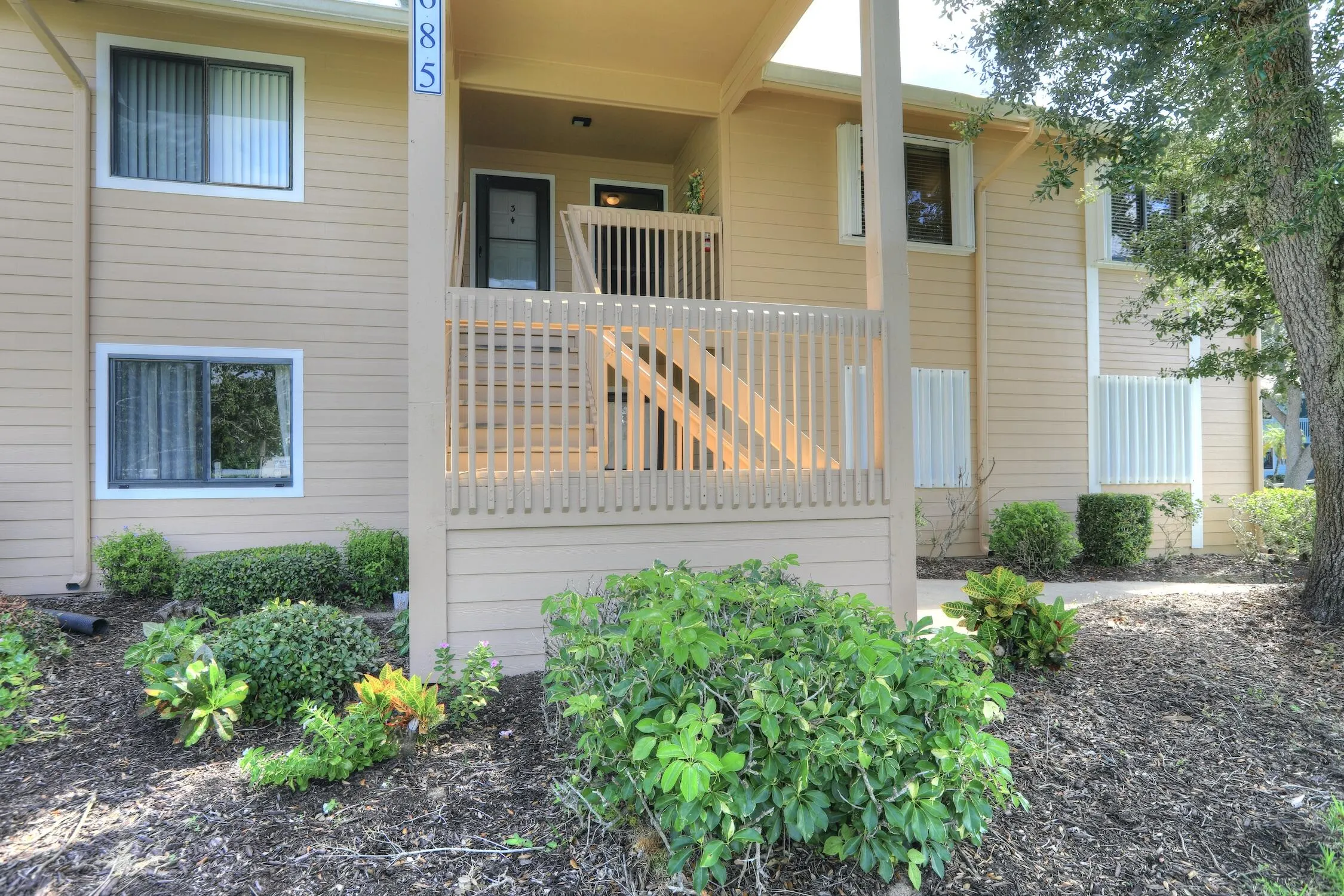 5685 MARINA Drive #4