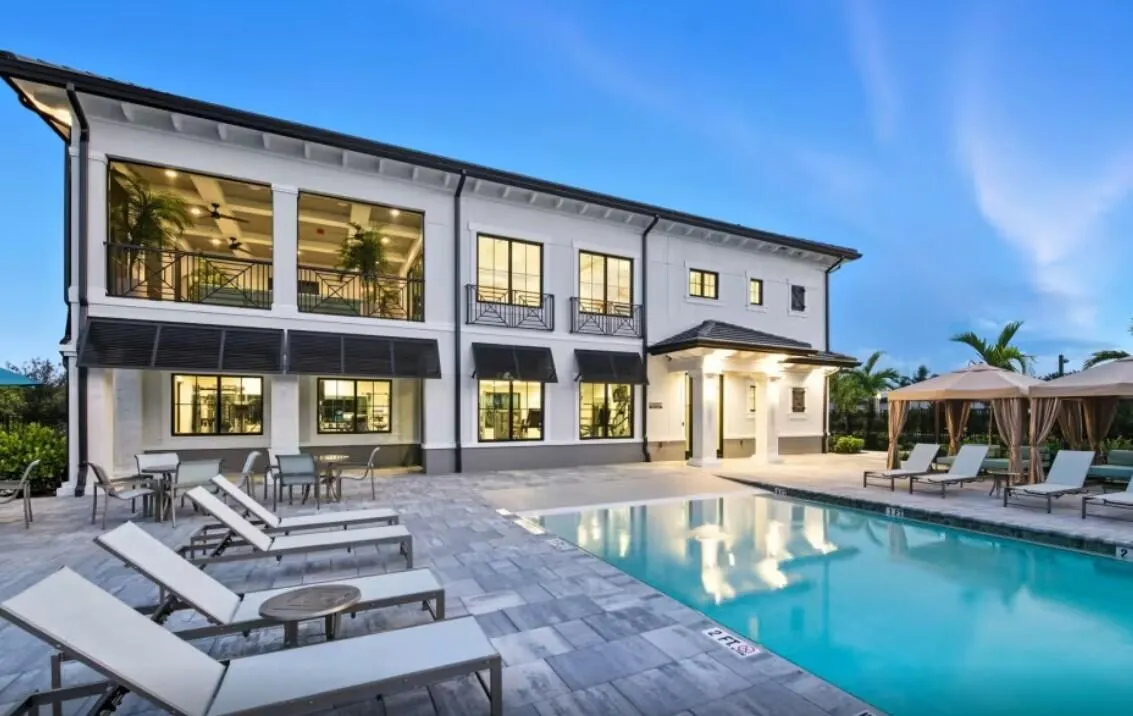 4484 Santa Maria Circle #270 Ascent